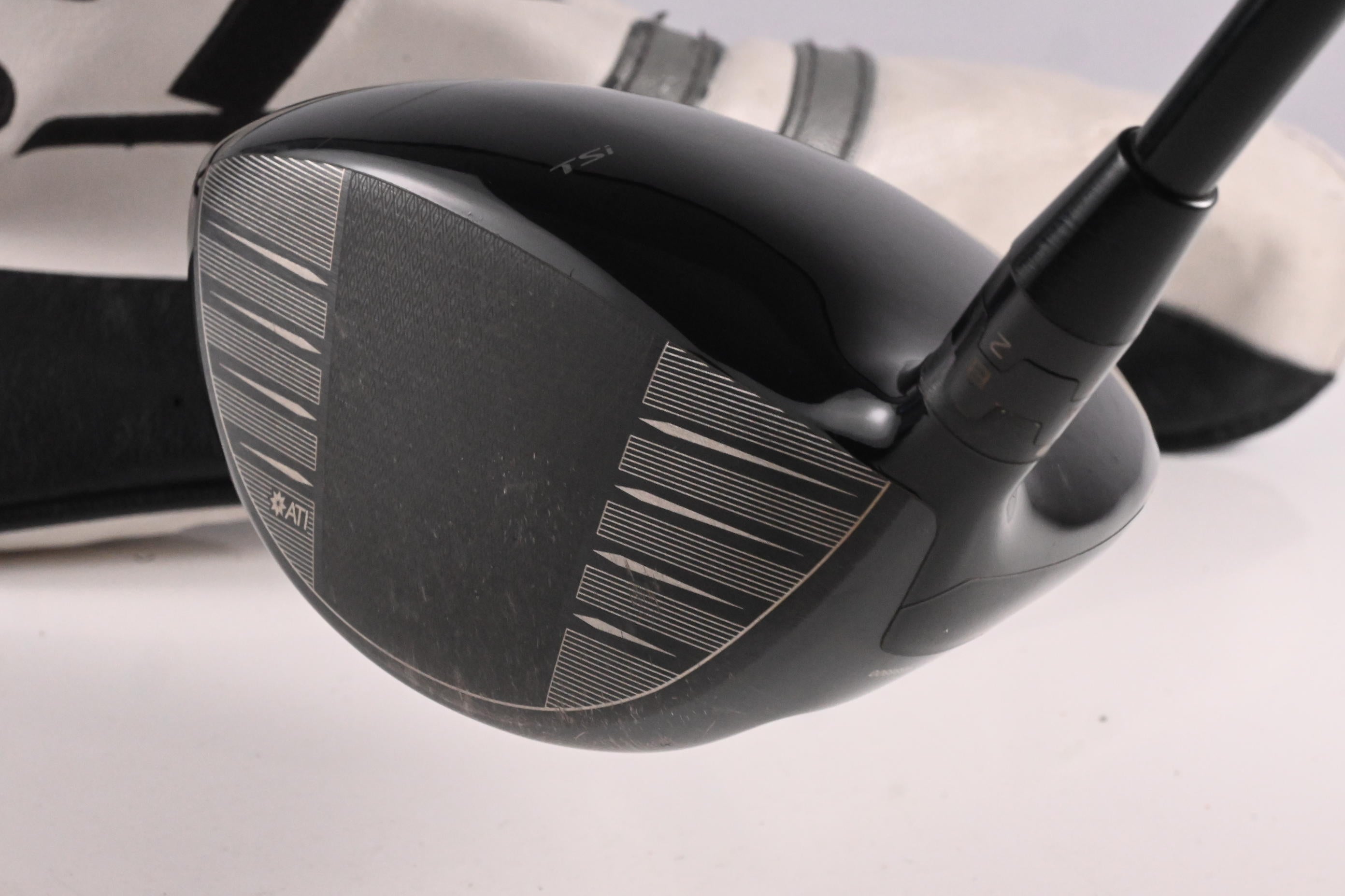 Titleist TSi2 Driver / 9 Degree / Stiff Flex HZRDUS Smoke Black RDX 60 Shaft