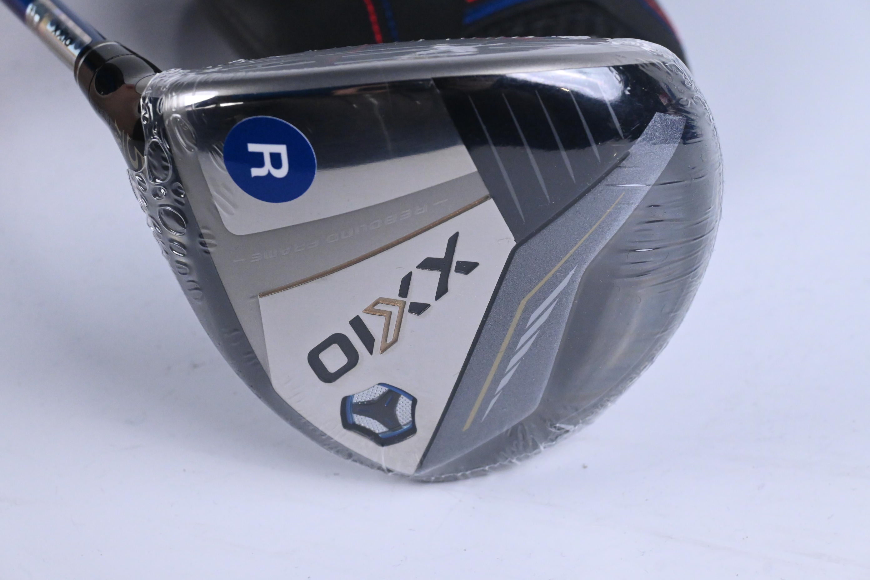 Left Hand XXIO 13 #5 Wood / 18 Degree / Regular Flex XXIO MP1300 39 Shaft