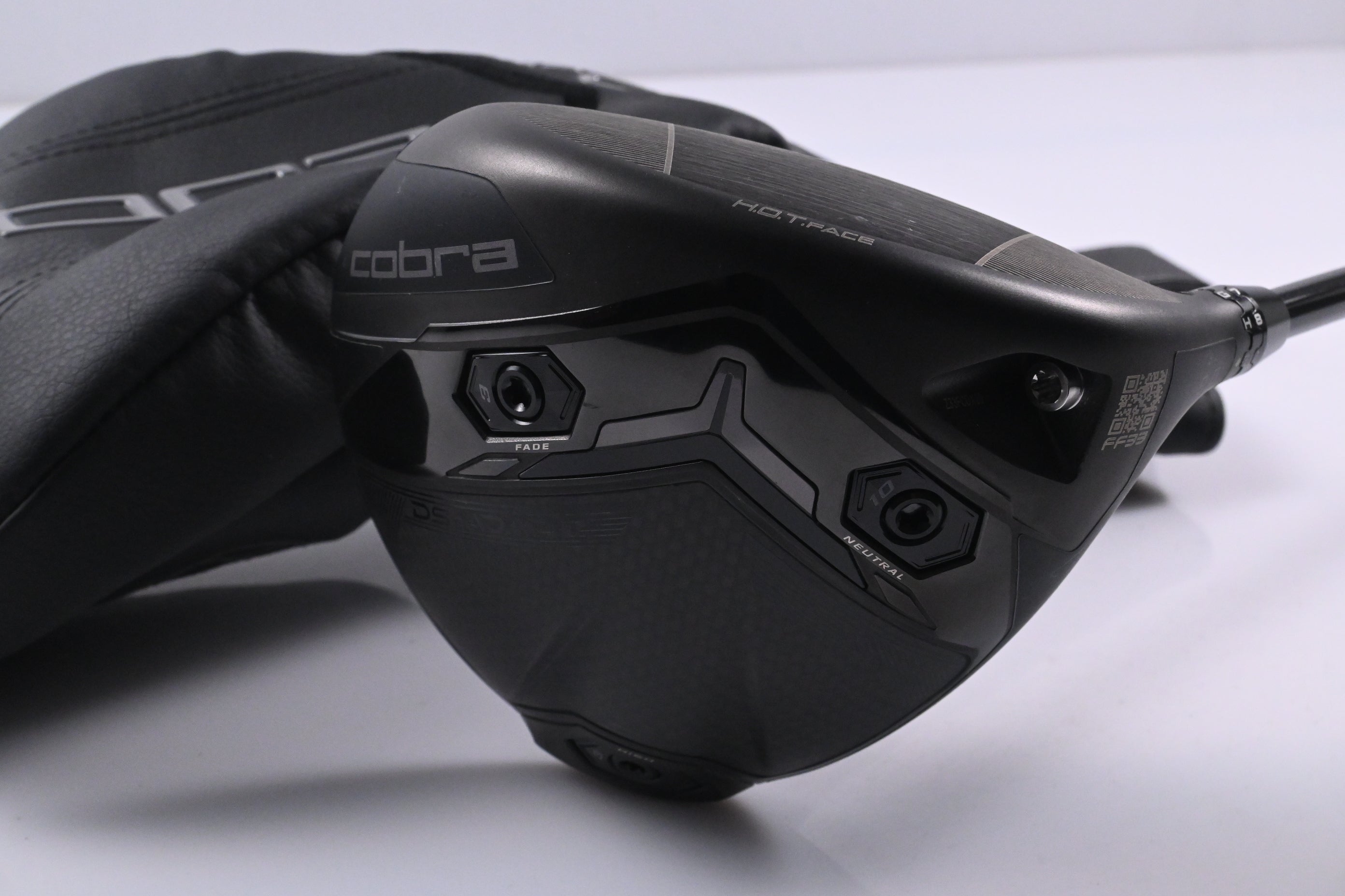 Cobra DS-Adapt LS Driver / 9 Degree / X-Flex Denali Black 60 Shaft