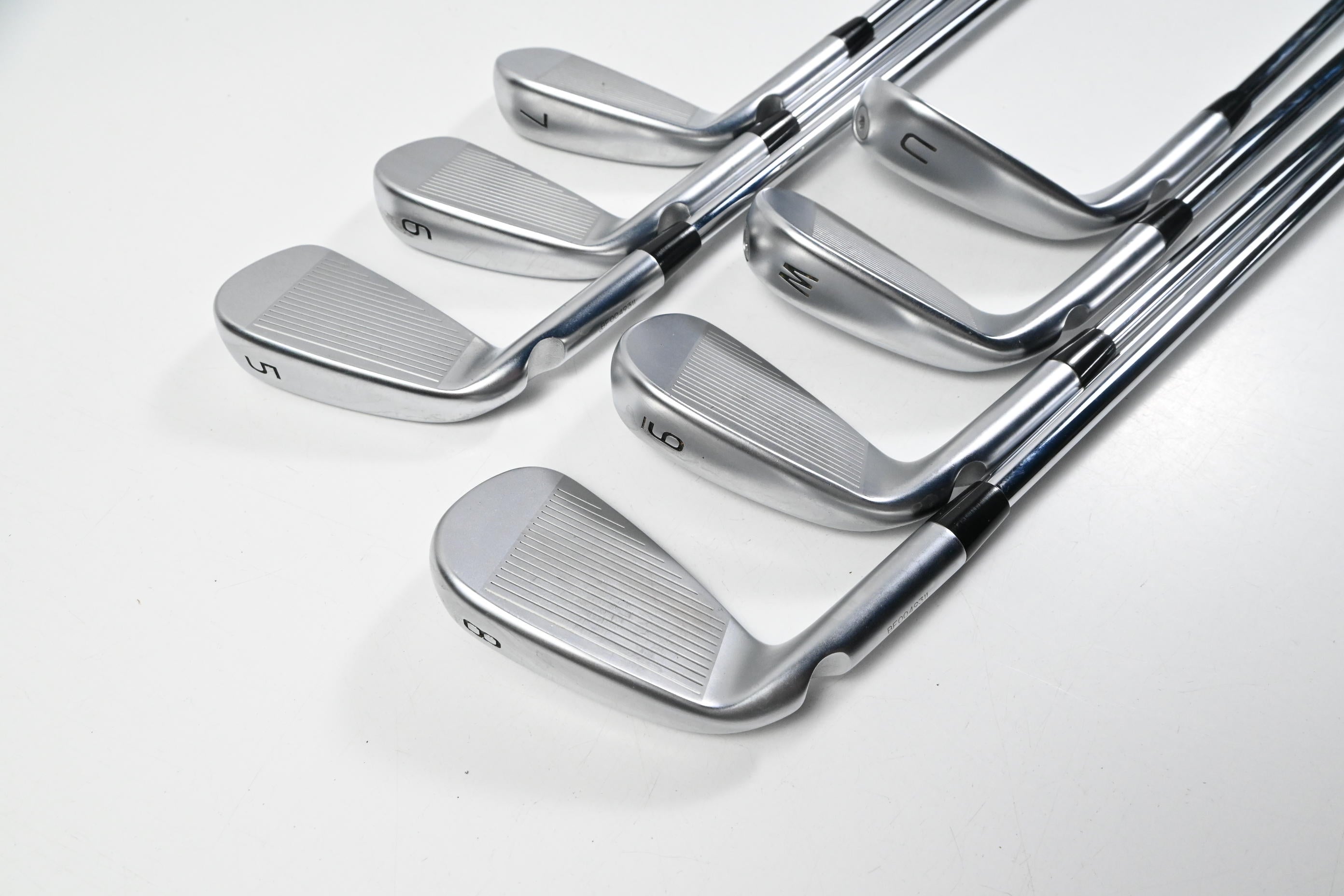 Ping i530 Irons / 5-PW+GW / White Dot / Regular Flex Elevate MPH 95 Shafts
