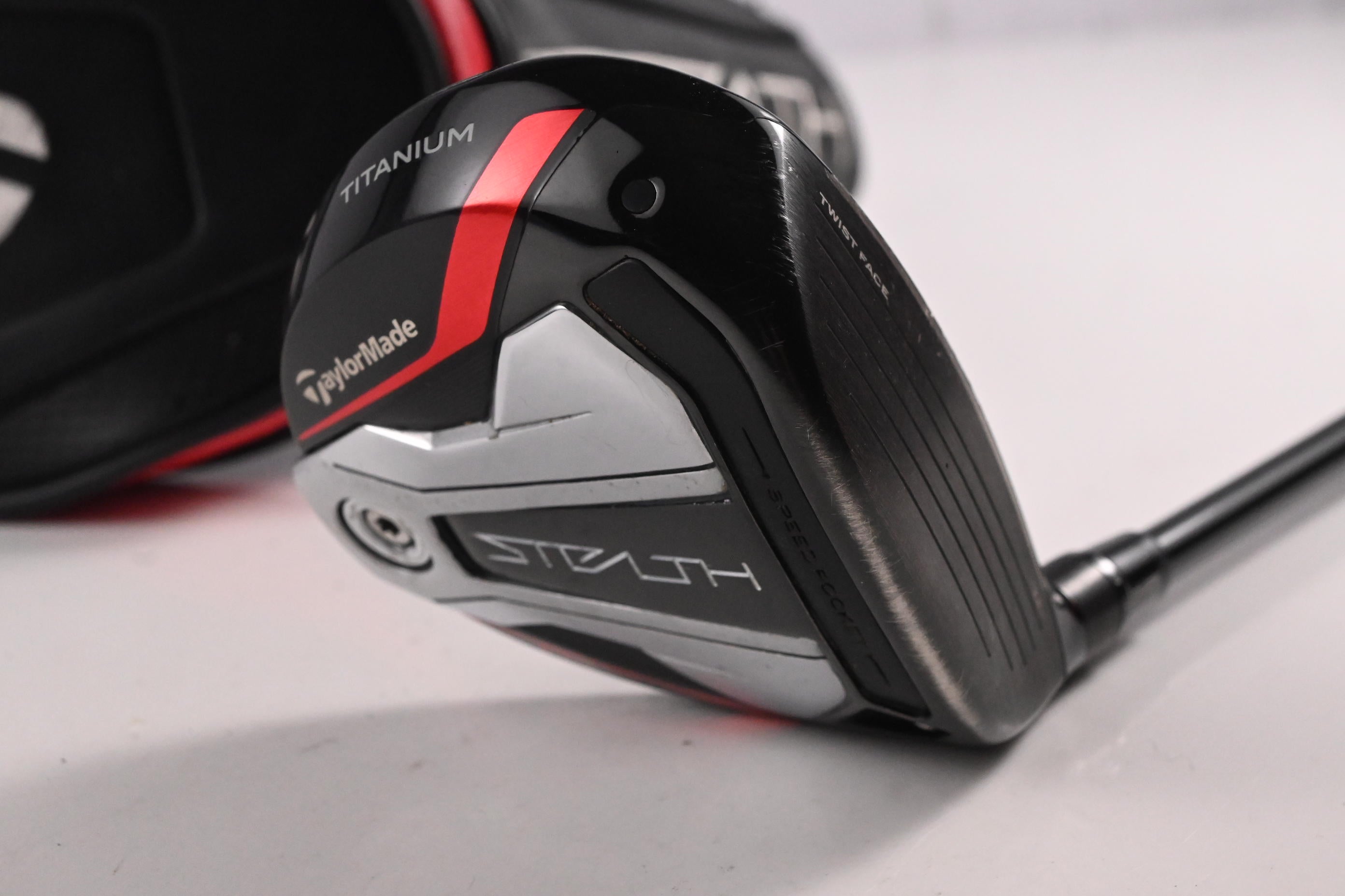 Taylormade Stealth Plus Rocket #3 Wood / 13.5 Degree / Regular Flex HZRDUS Smoke