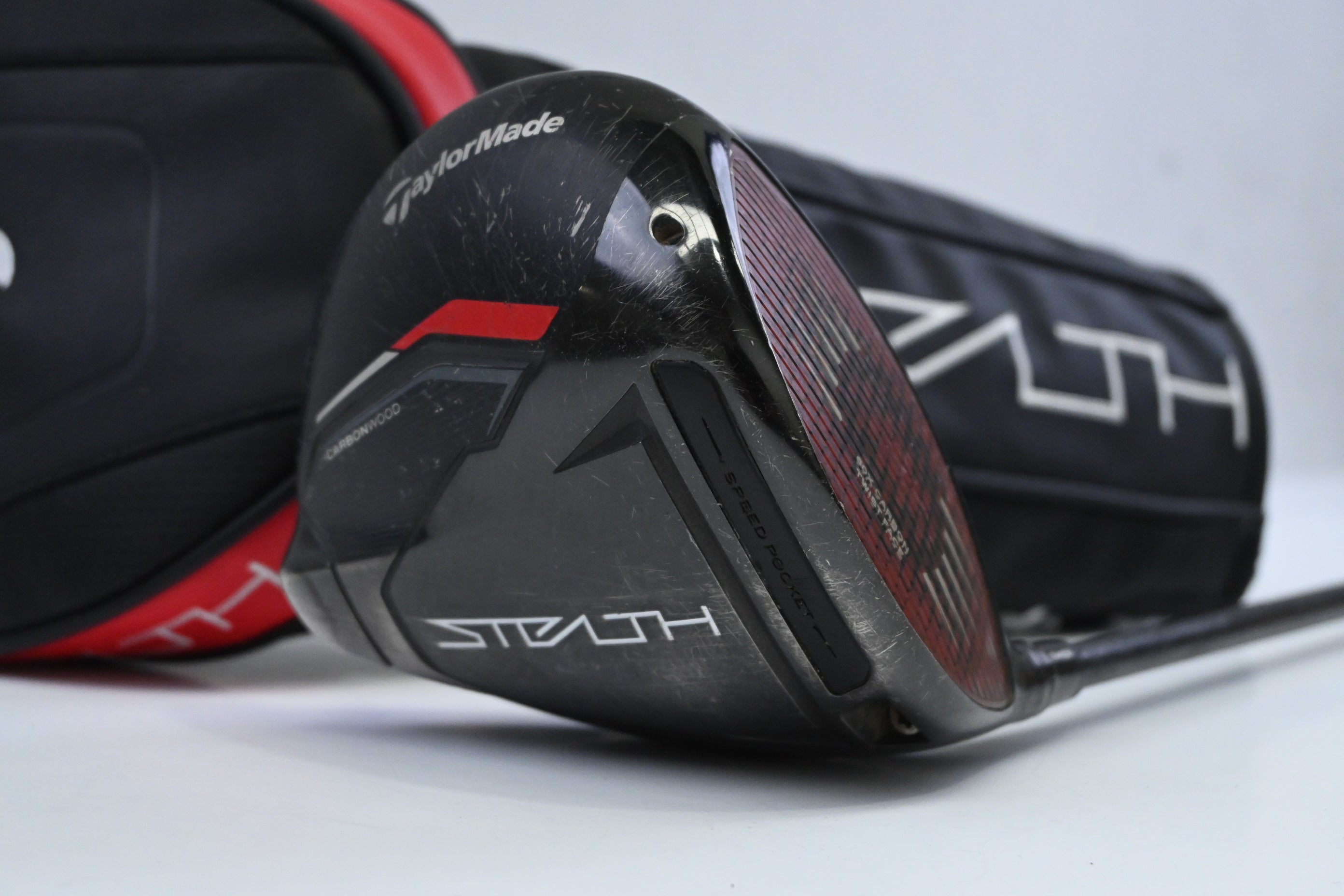 Taylormade Stealth HD Driver / 10.5 Degree / Regular Flex Fujikura AirSpeeder 45
