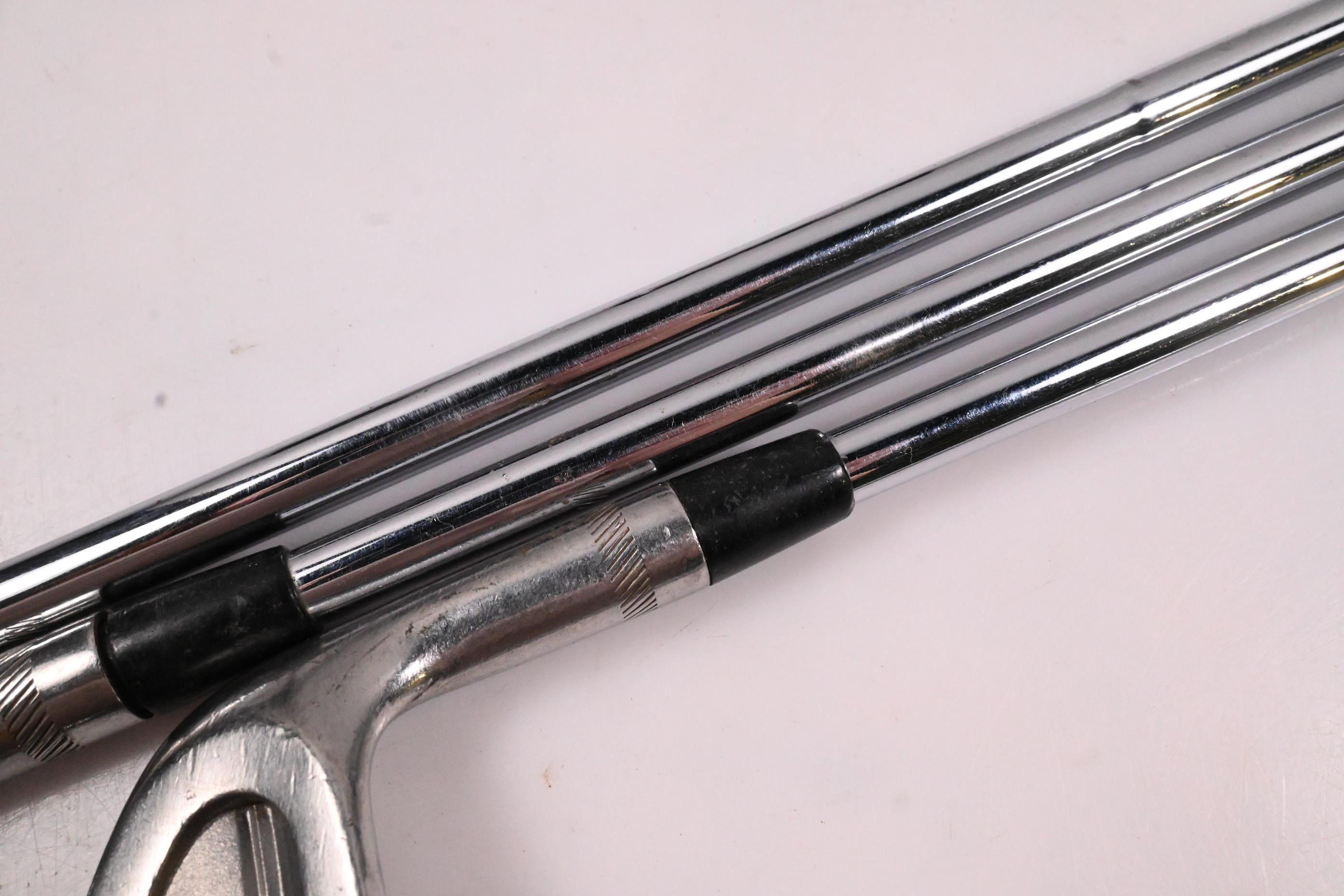 Titleist DCI 990 Irons / 5-PW / Stiff Flex Dynamic Gold SensiCore S400 Shafts