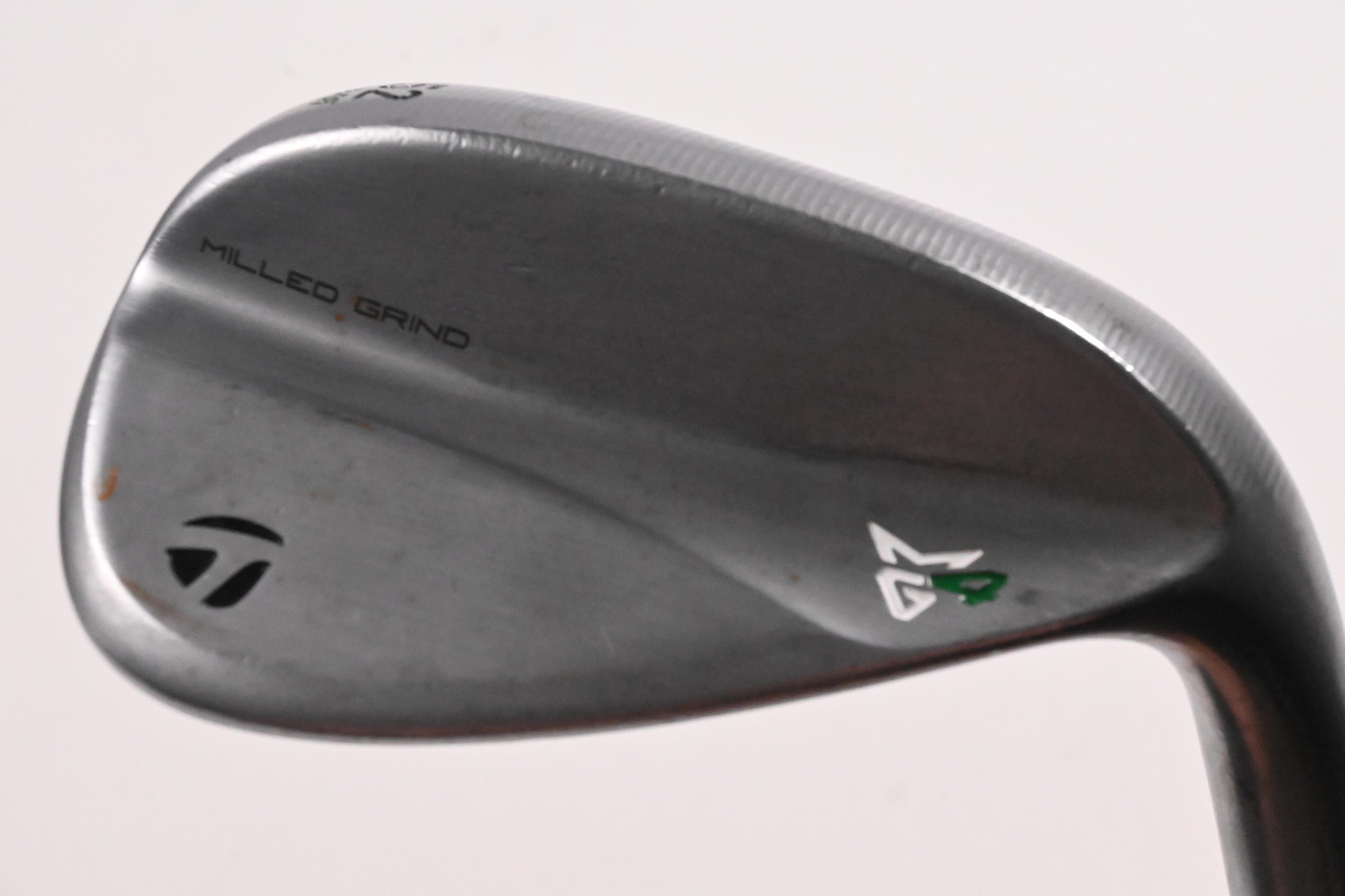 Taylormade Milled Grind 4 Gap Wedge / 52 Degree / Wedge Flex Dynamic Gold 115