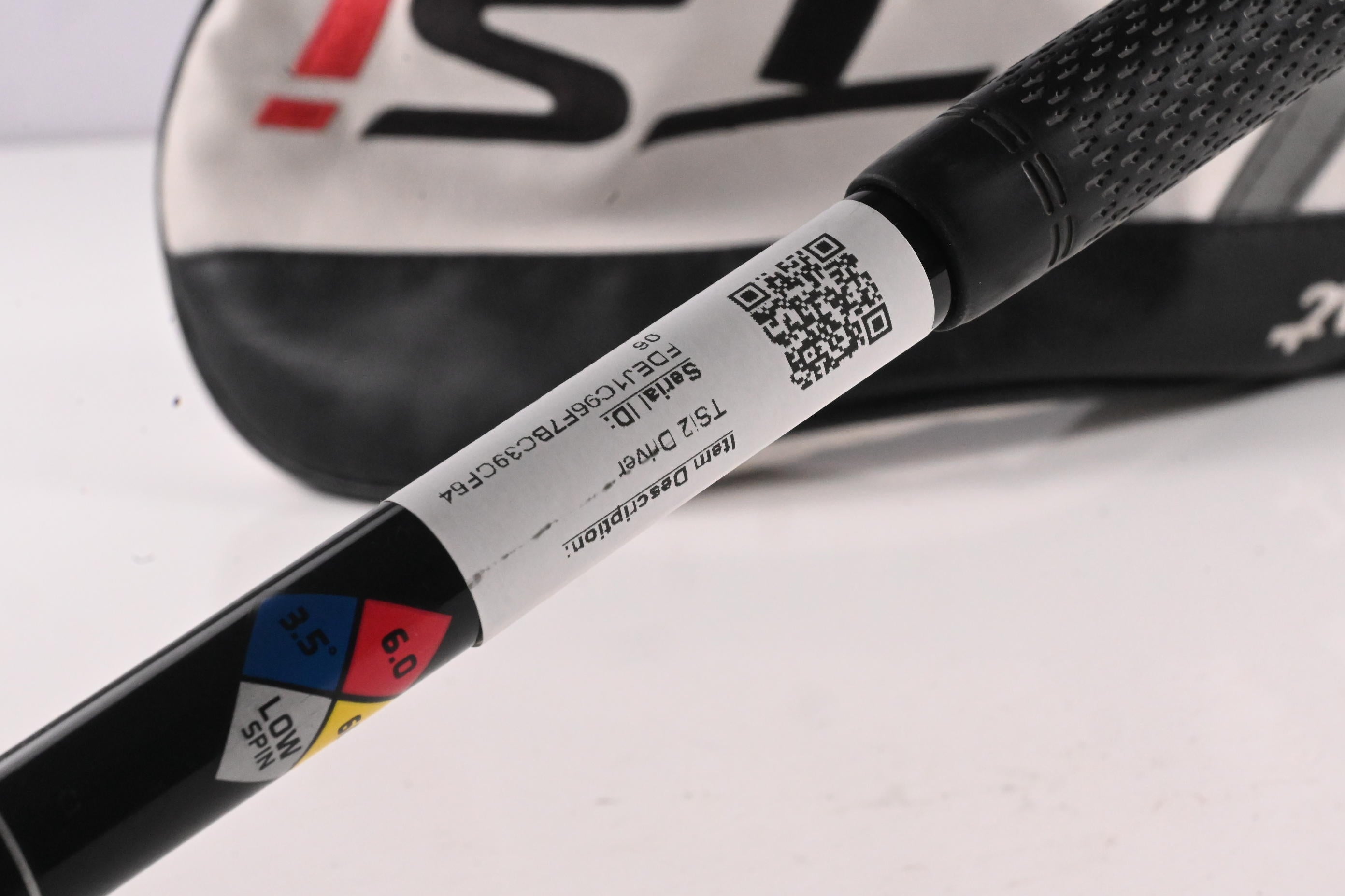 Titleist TSi2 Driver / 9 Degree / Stiff Flex HZRDUS Smoke Black RDX 60 Shaft