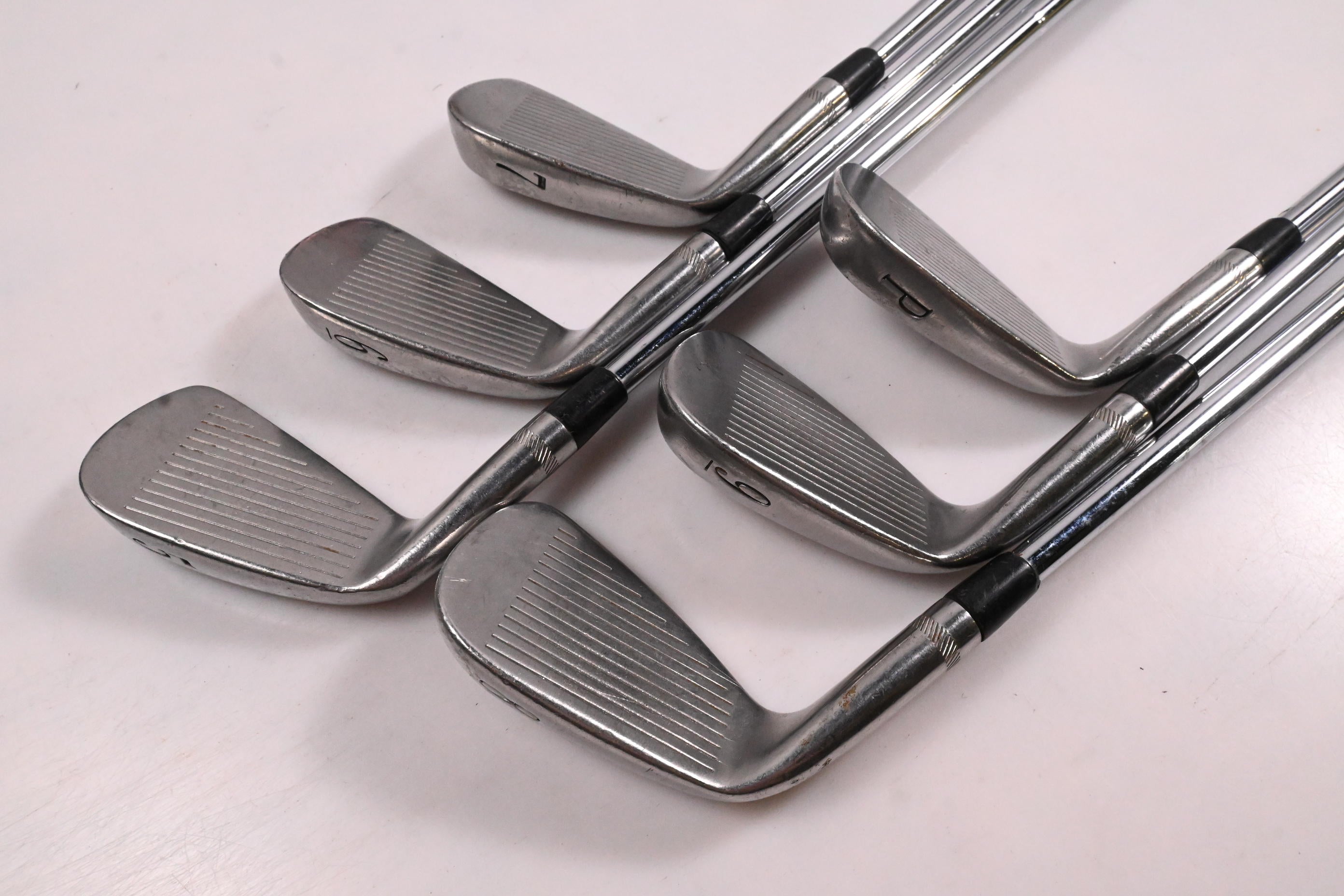 Titleist DCI 990 Irons / 5-PW / Stiff Flex Dynamic Gold SensiCore S400 Shafts