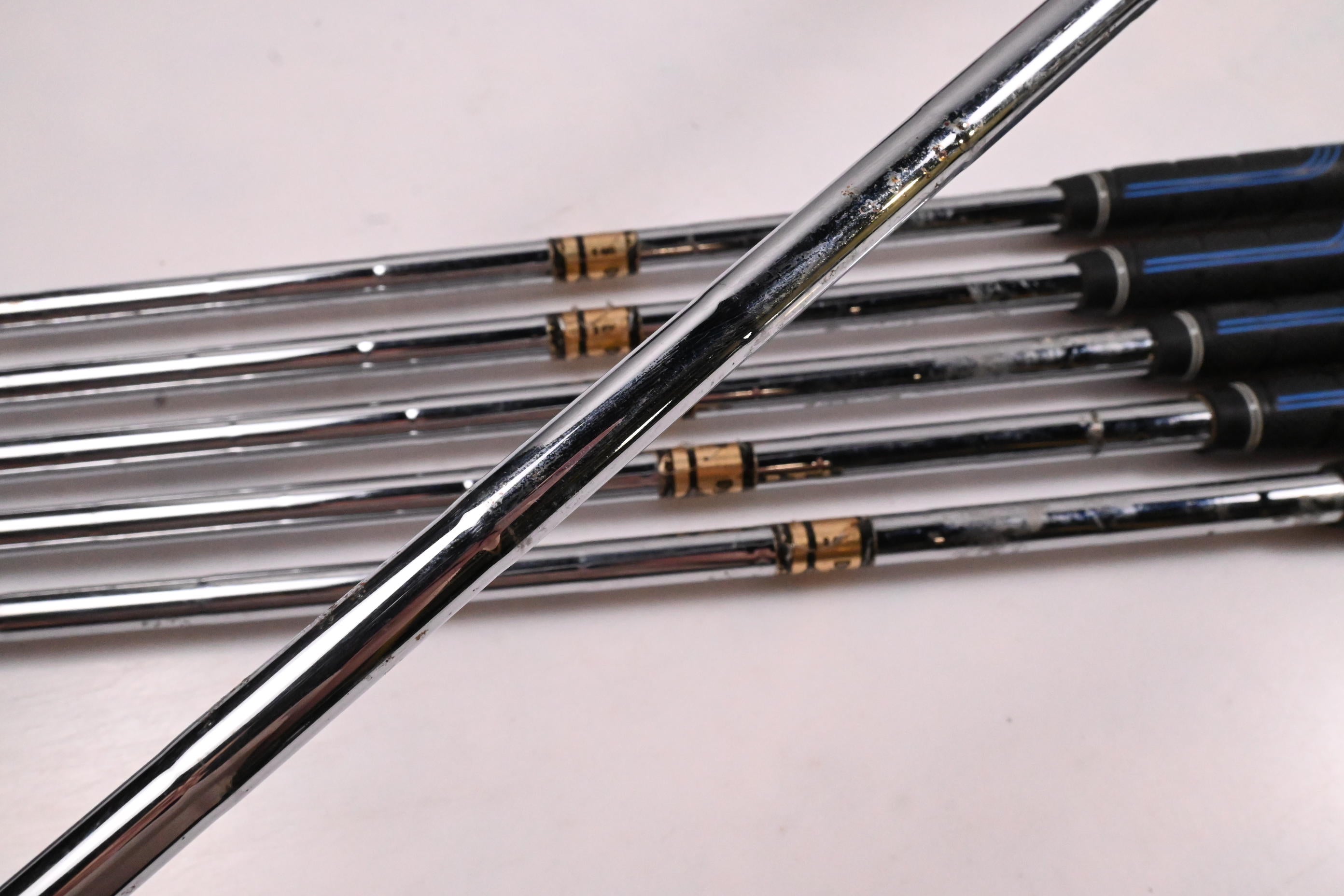 Titleist DCI 990 Irons / 5-PW / Stiff Flex Dynamic Gold SensiCore S400 Shafts