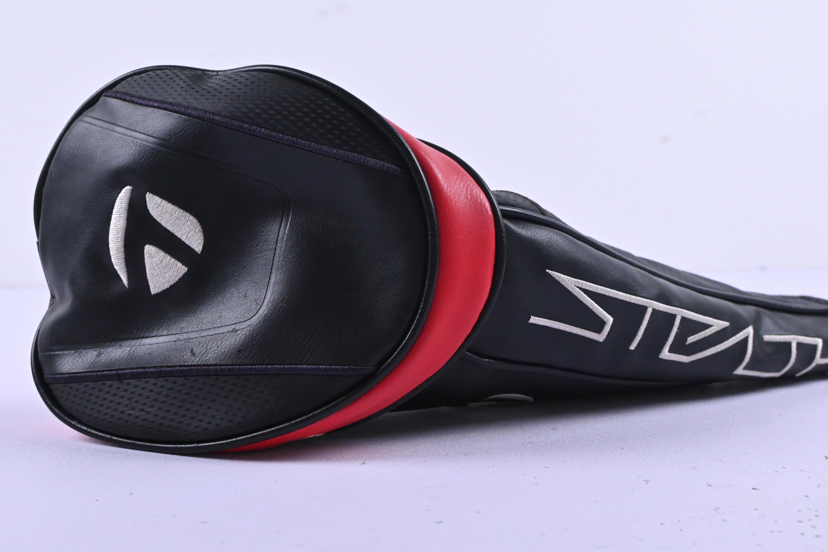Taylormade Stealth Driver / 10.5 Degree / Regular Flex HZRDUS Smoke Black 60 Shaft
