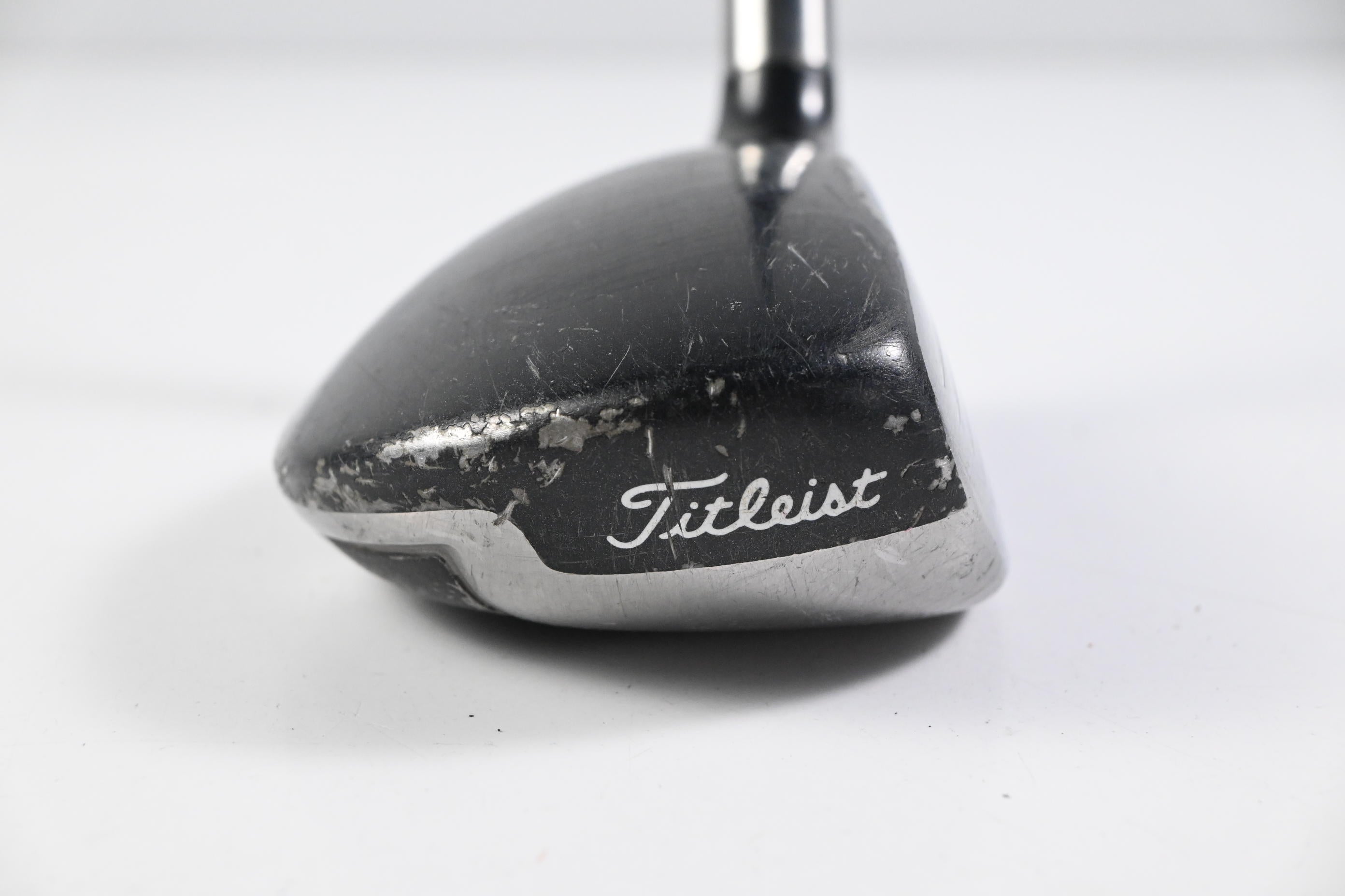 Titleist 909H #3 Hybrid / 21 Degree / Stiff Flex Aldila Voodoo Shaft