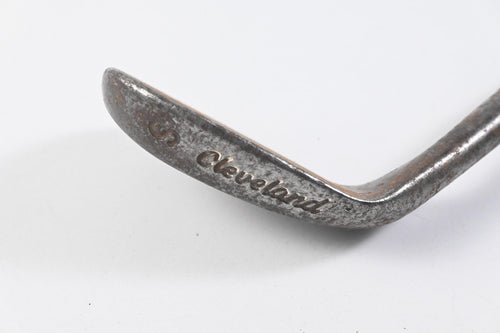 Cleveland 588 Tour Action Sand Wedge / 56 Degree / Wedge Flex Dynamic Gold