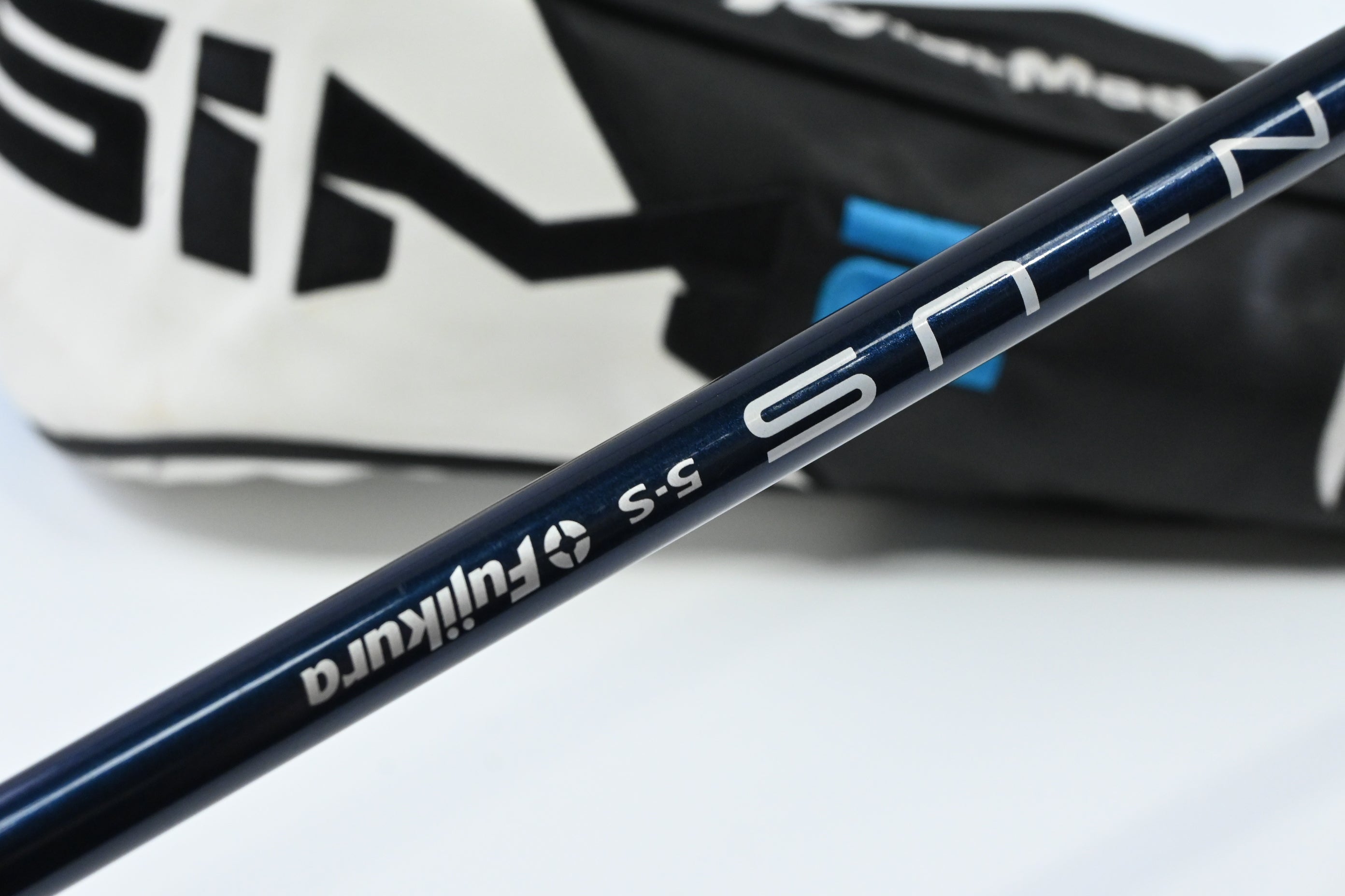 Taylormade SIM2 Max Driver / 9.5 Degree / Stiff Flex Fujikura Ventus Blue 5