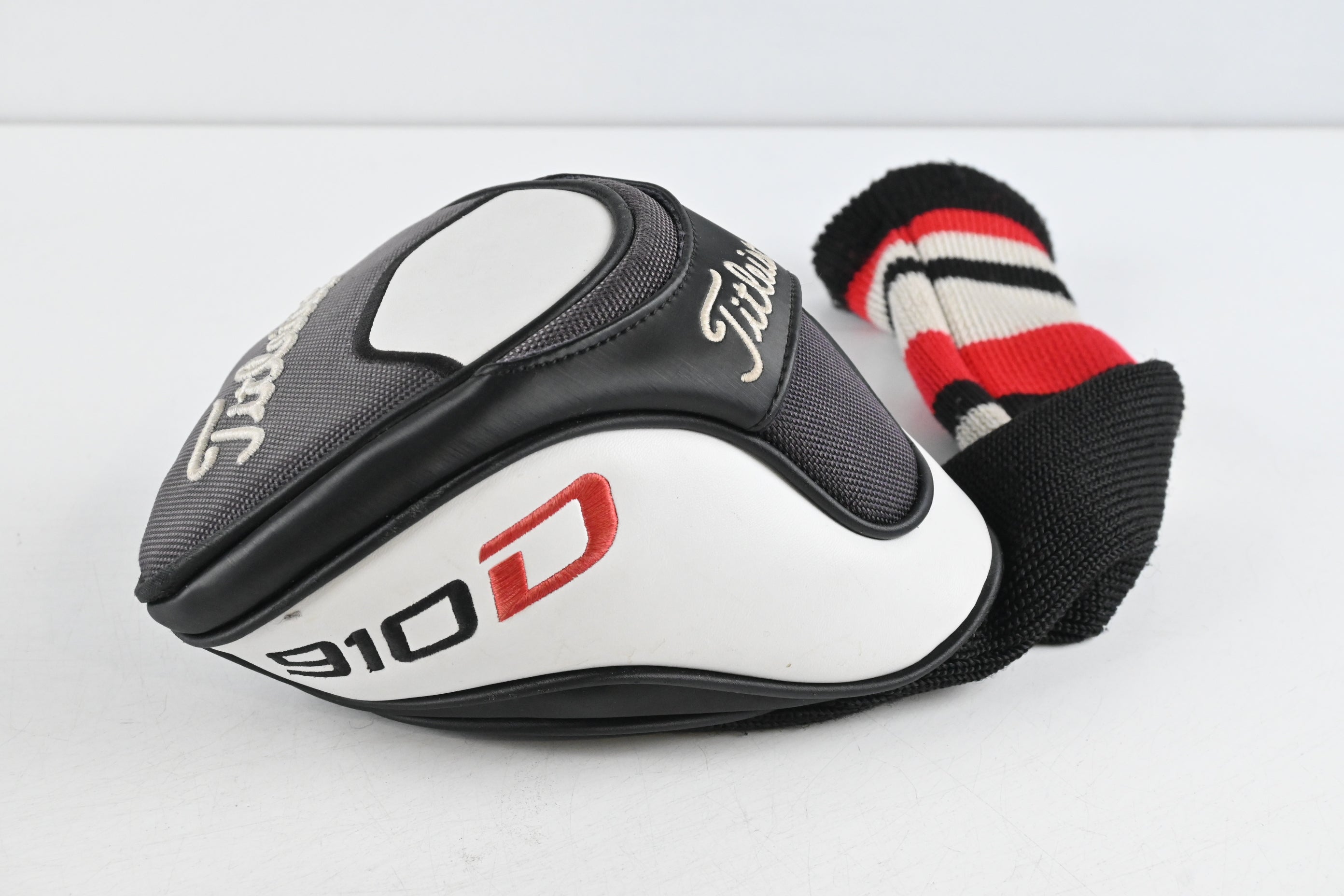 Titleist 910 D3 Driver / 9.5 Degree / Stiff Flex Project X -7C3 73 Shaft