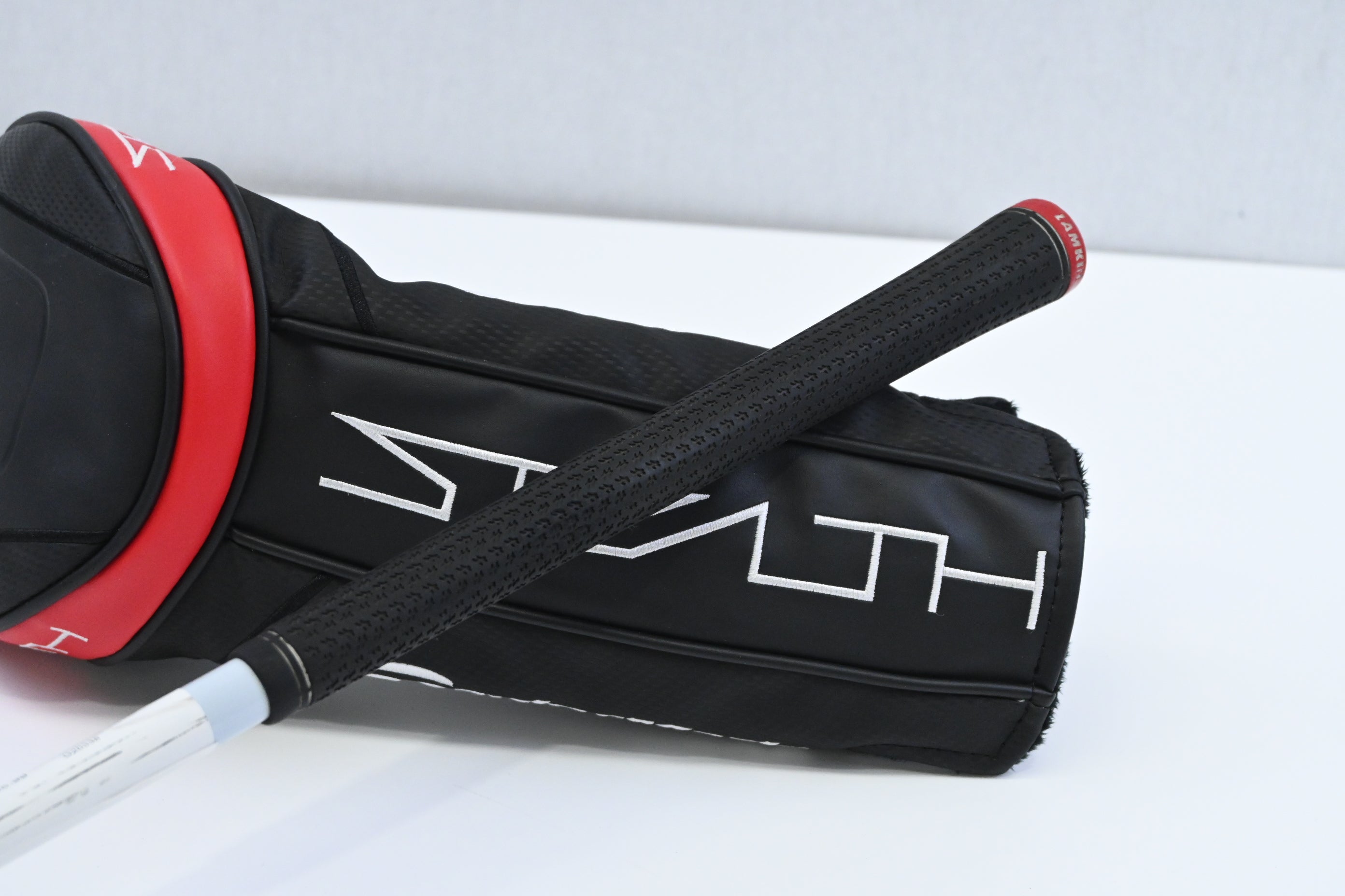 Taylormade Stealth HD Driver / 10.5 Degree / Regular Flex Fujikura AirSpeeder 45