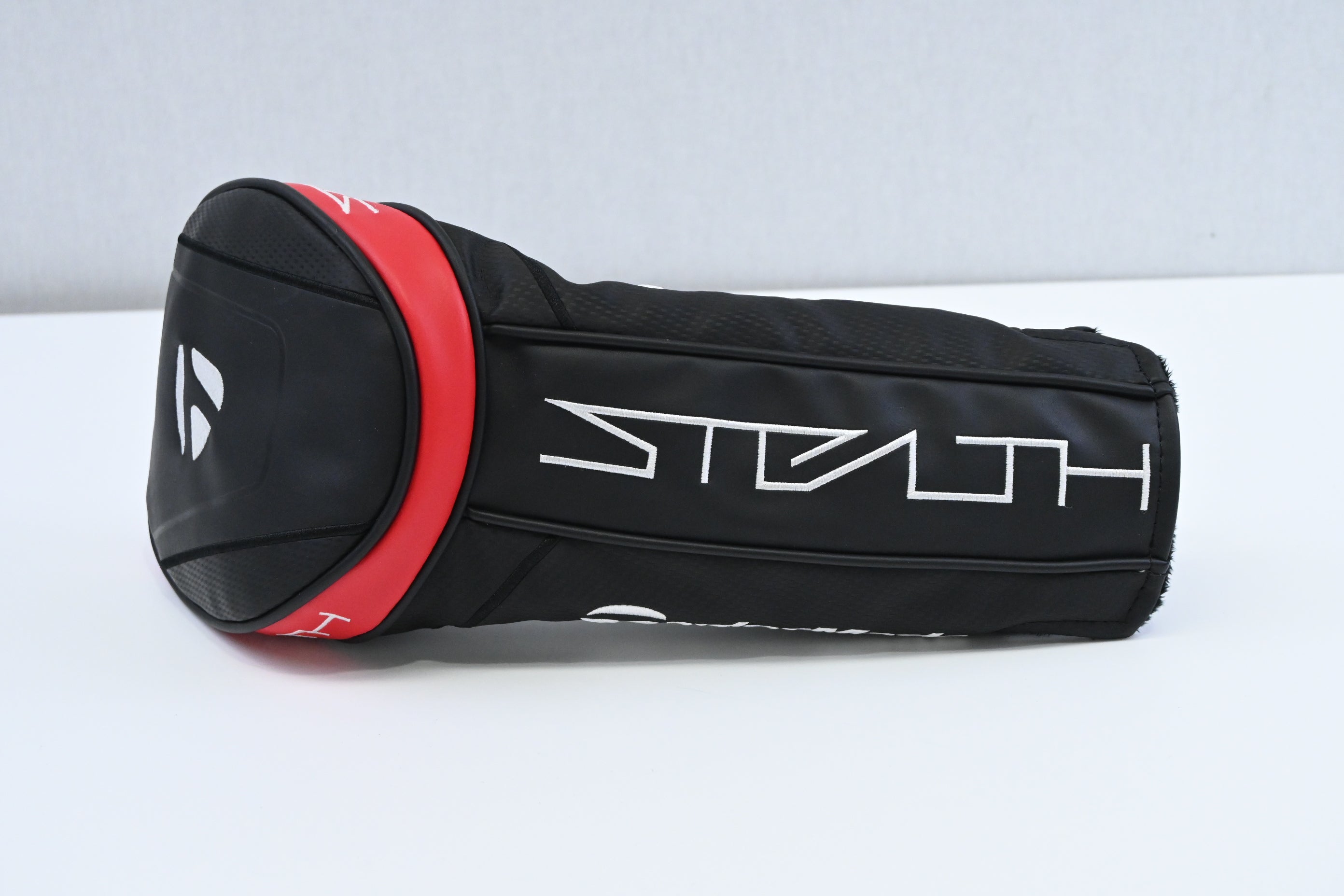 Taylormade Stealth HD Driver / 10.5 Degree / Regular Flex Fujikura AirSpeeder 45
