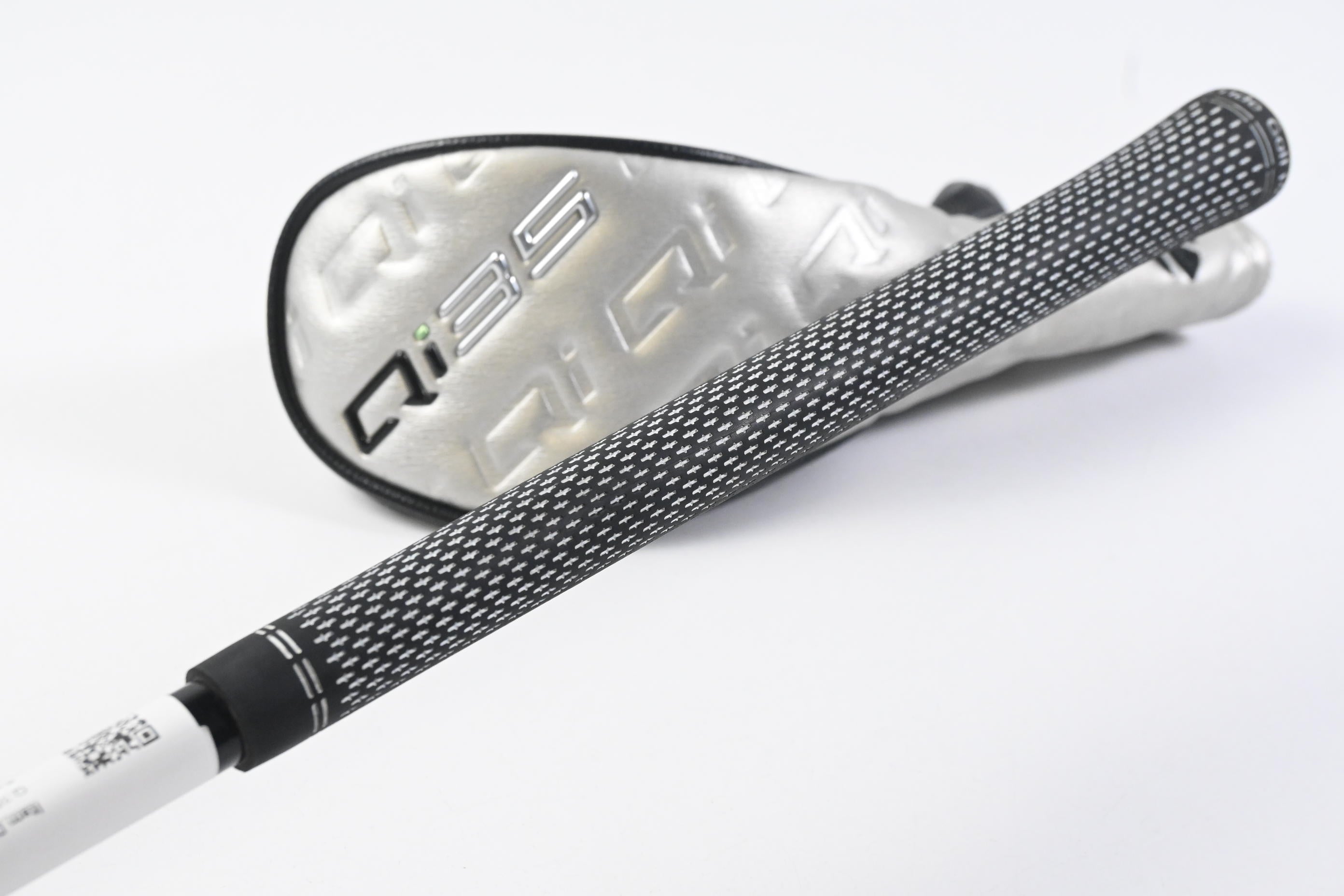 Taylormade Qi35 #3 Hybrid / 19 Degree / Stiff Flex Fujikura Speeder Evolution 85