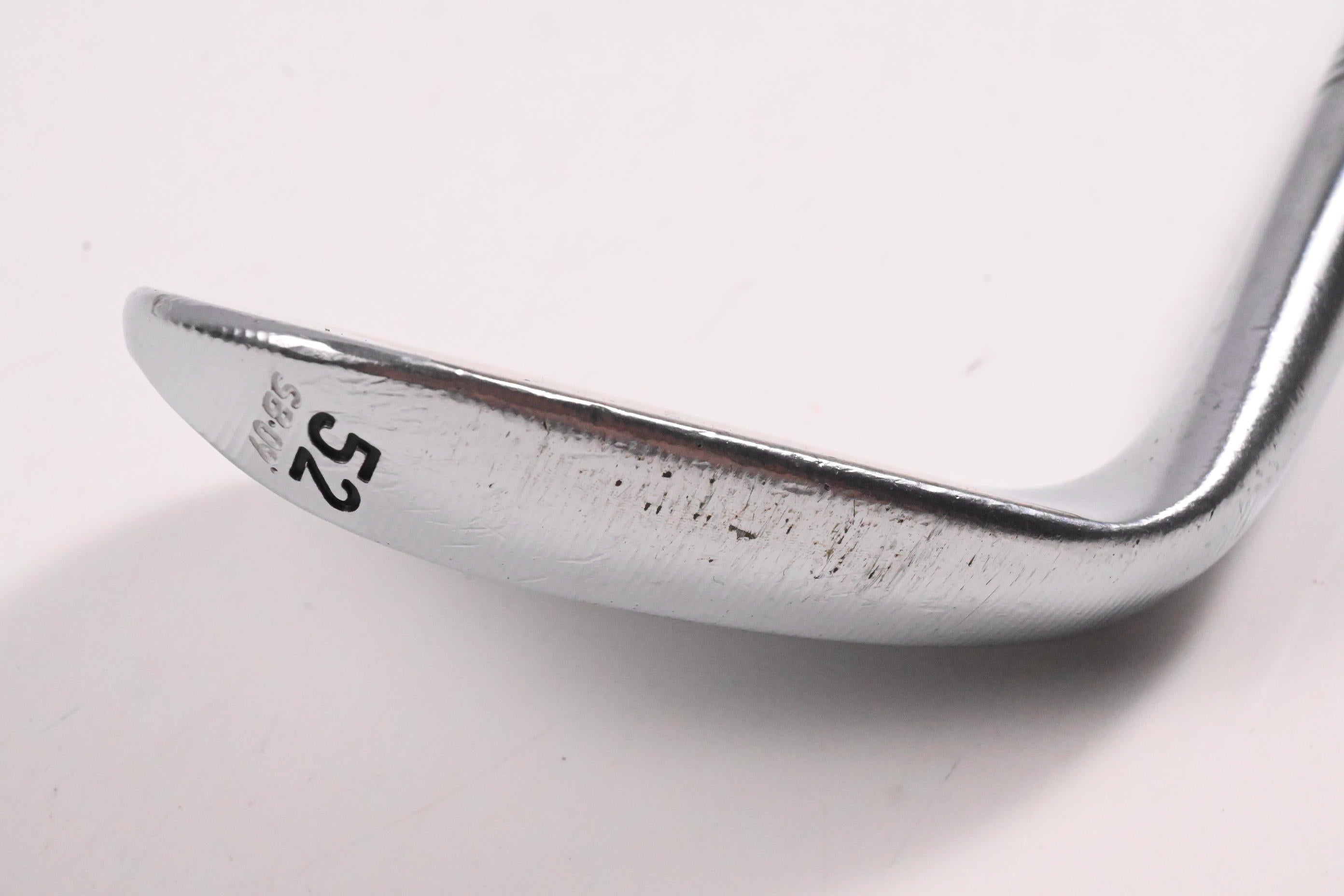 Taylormade Milled Grind 2 Chrome Gap Wedge / 52 Degree / Stiff Flex Dynamic Gold