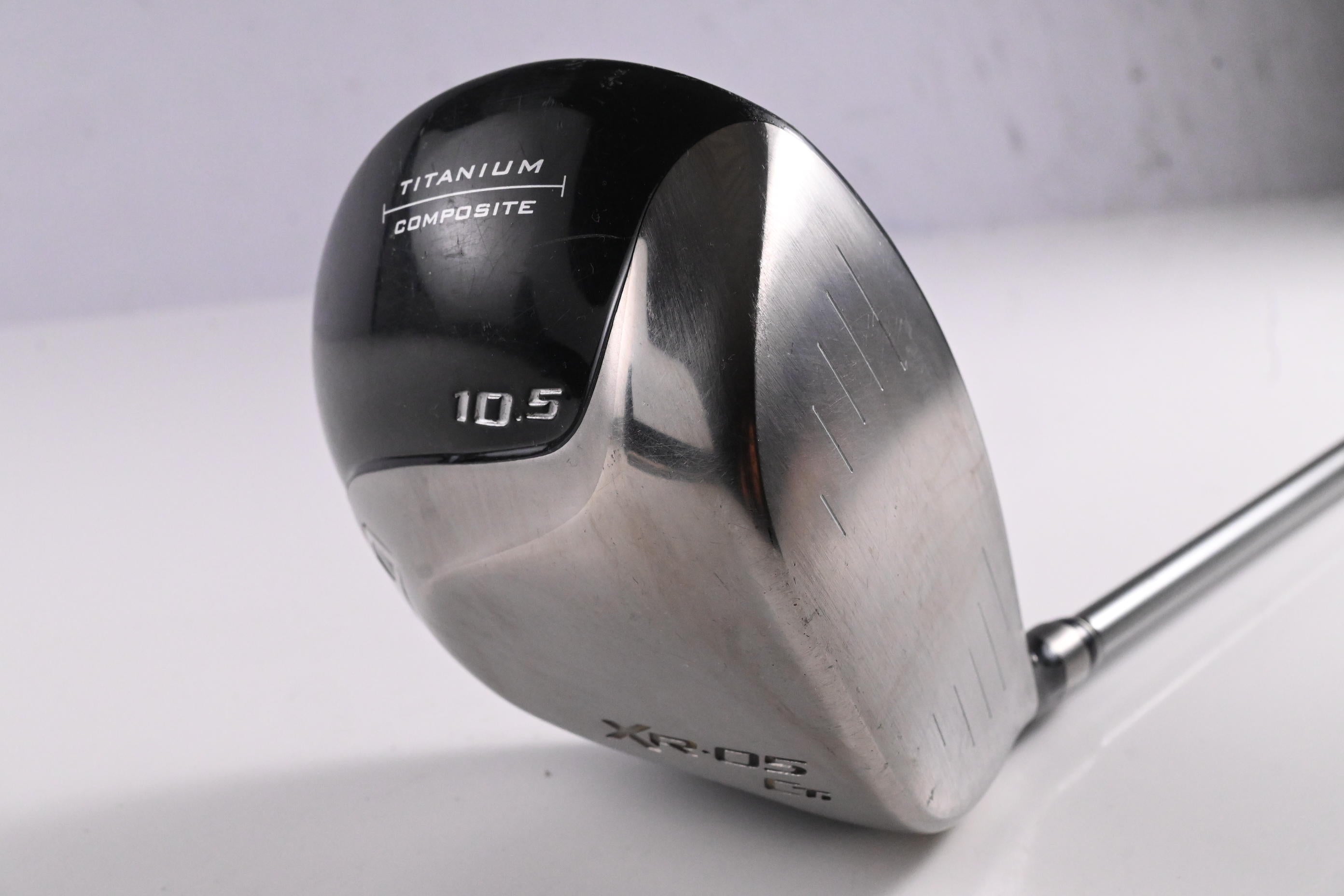 Taylormade XR-05 Driver / 10.5 Degree / Regular Flex  XR 05 Super Lite Shaft