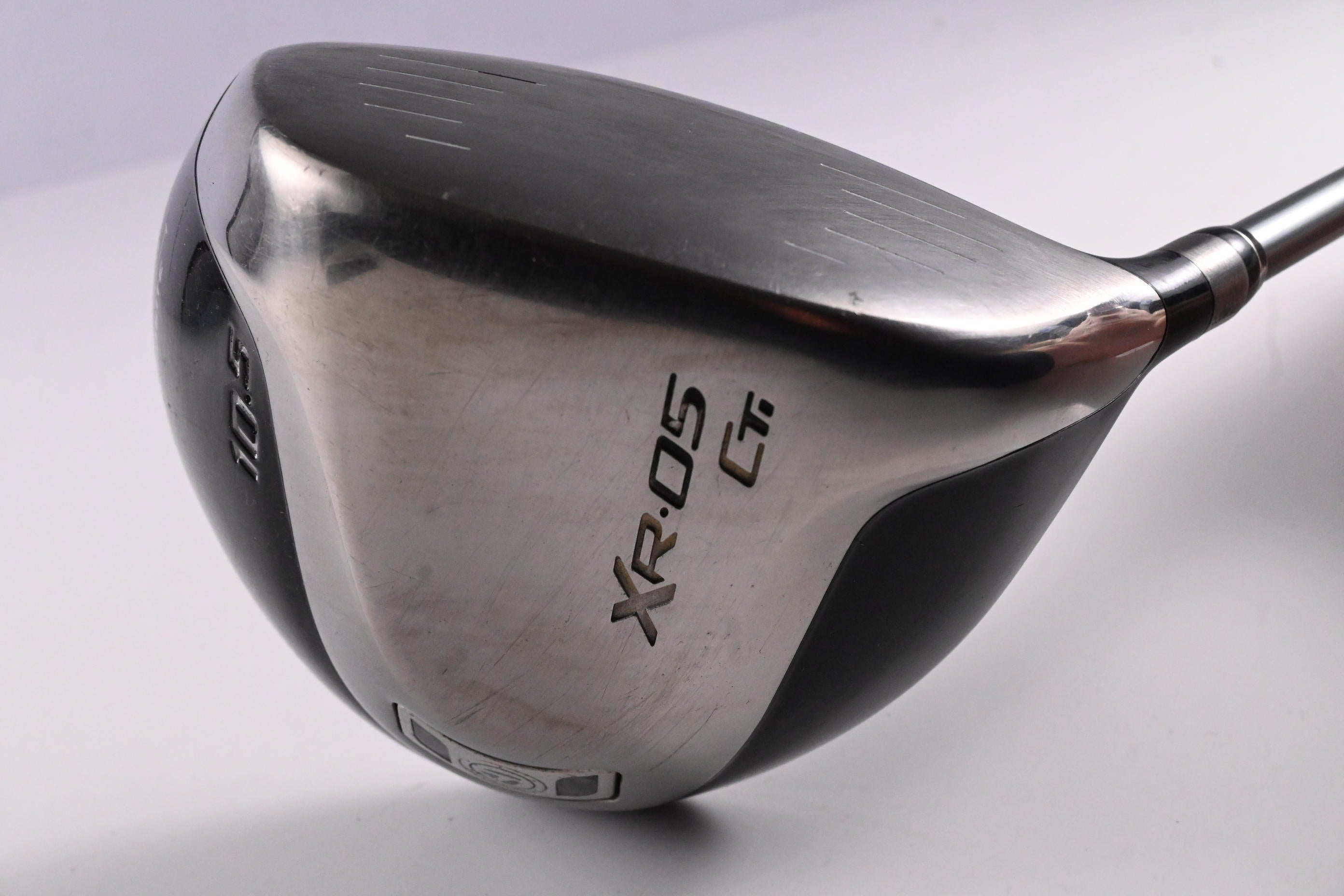 Taylormade XR-05 Driver / 10.5 Degree / Regular Flex  XR 05 Super Lite Shaft