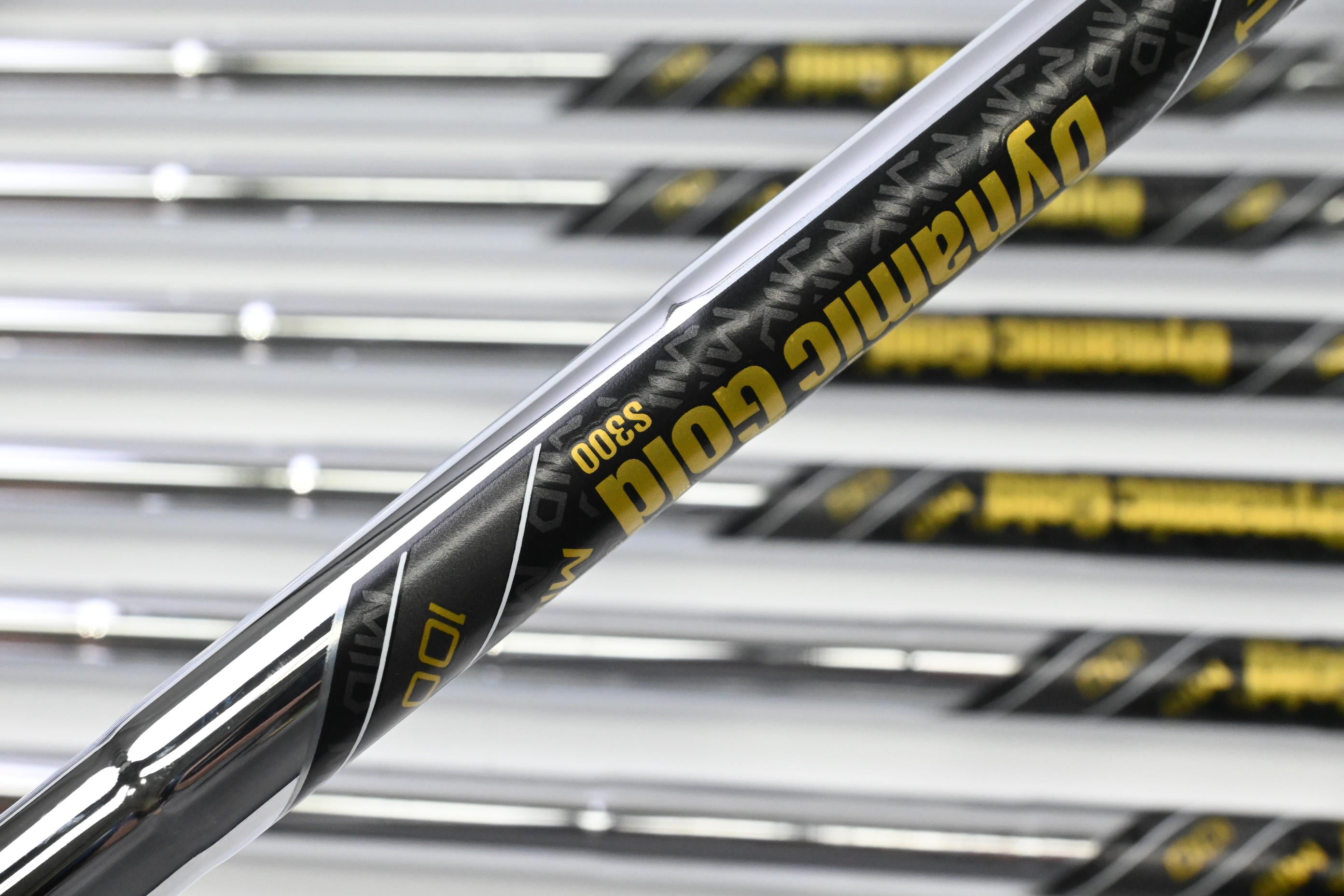 Ping i530 Irons / 4-PW+GW / Red Dot / Stiff Flex Dynamic Gold MID S300 100