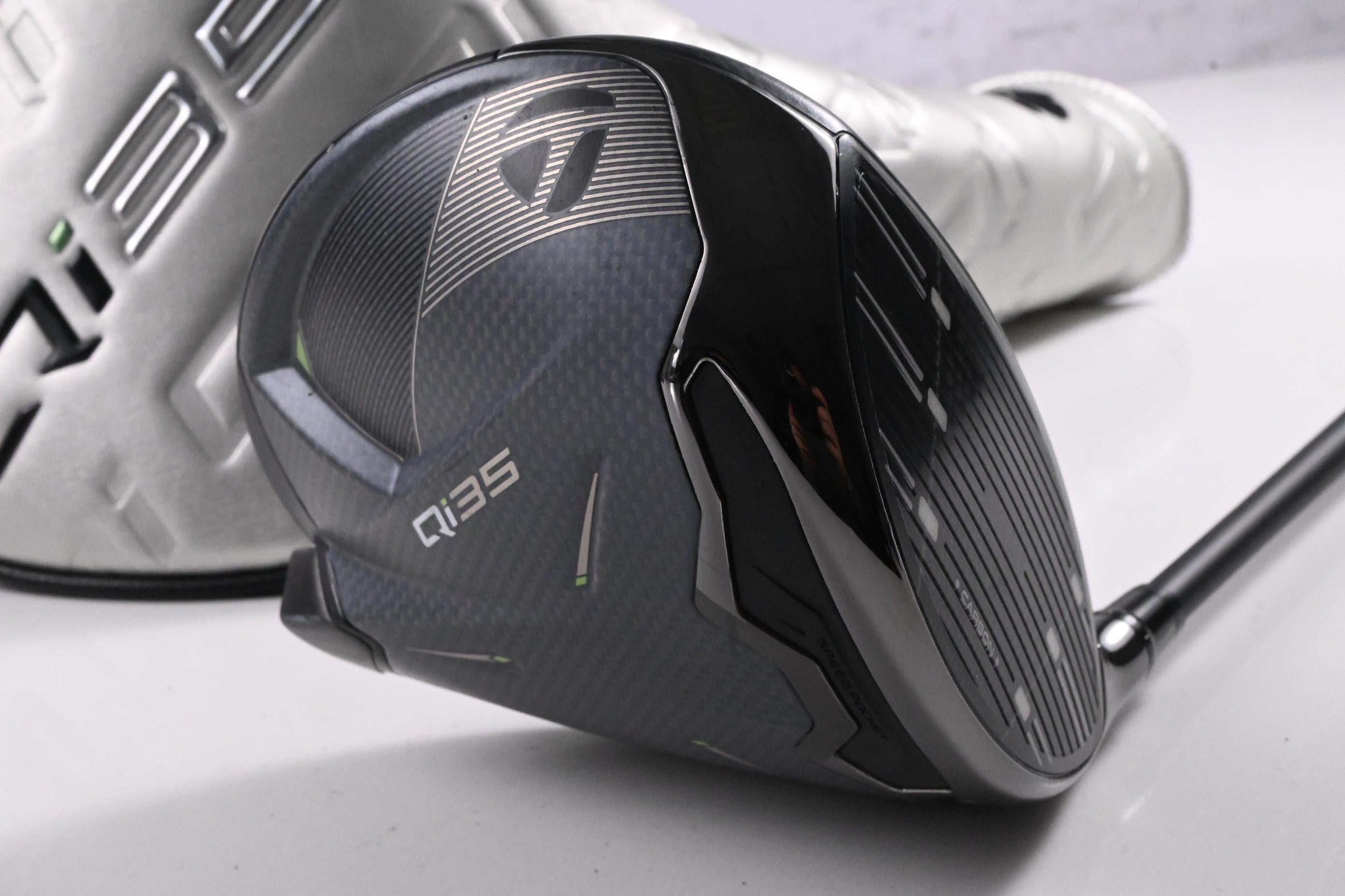 Taylormade Qi35 Max Driver / 9 Degree / Regular Flex Vanquish Blue 4 Shaft