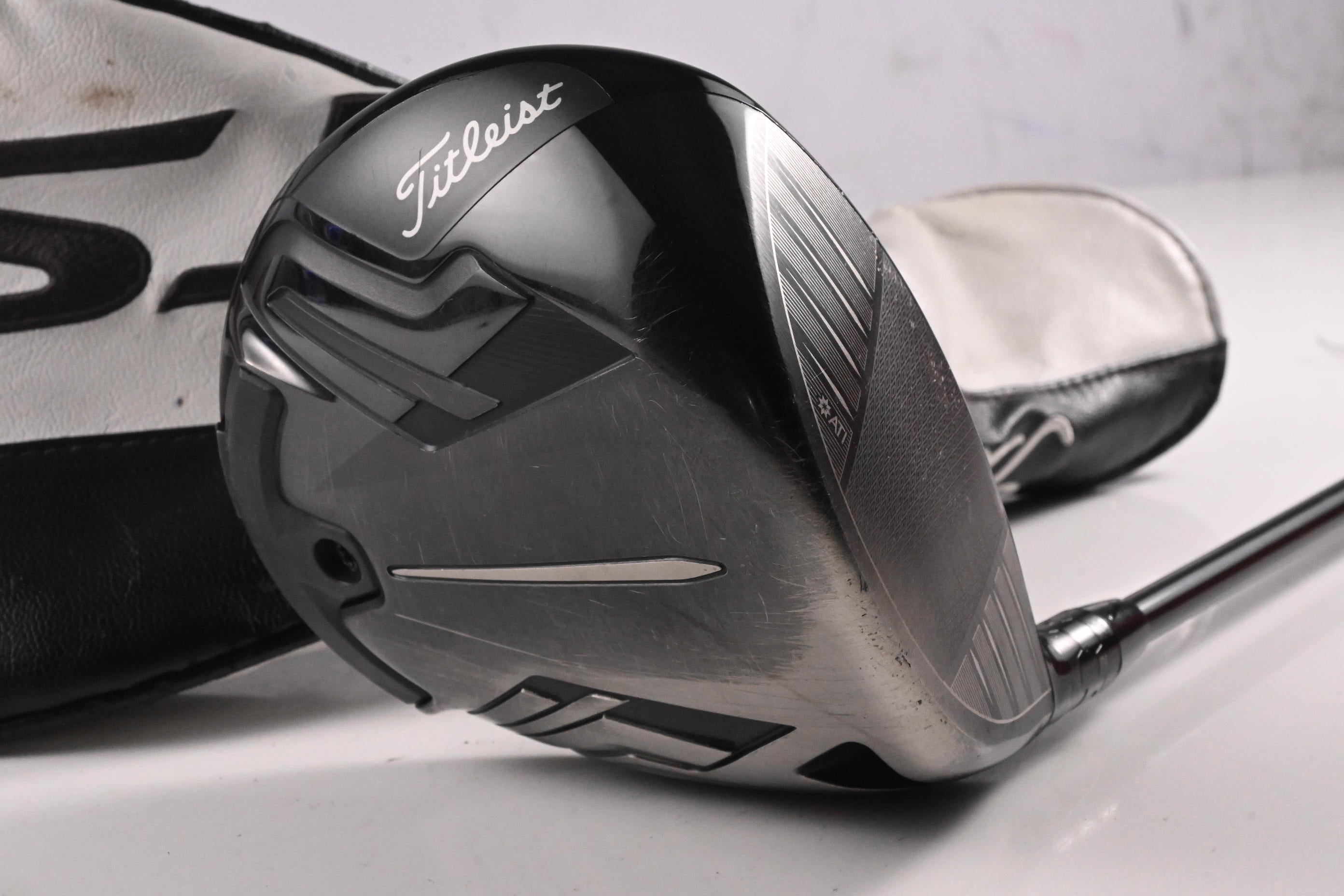 Titleist TSi3 Driver / 10 Degree / Stiff Flex Tensei AV Raw Blue 65 Shaft