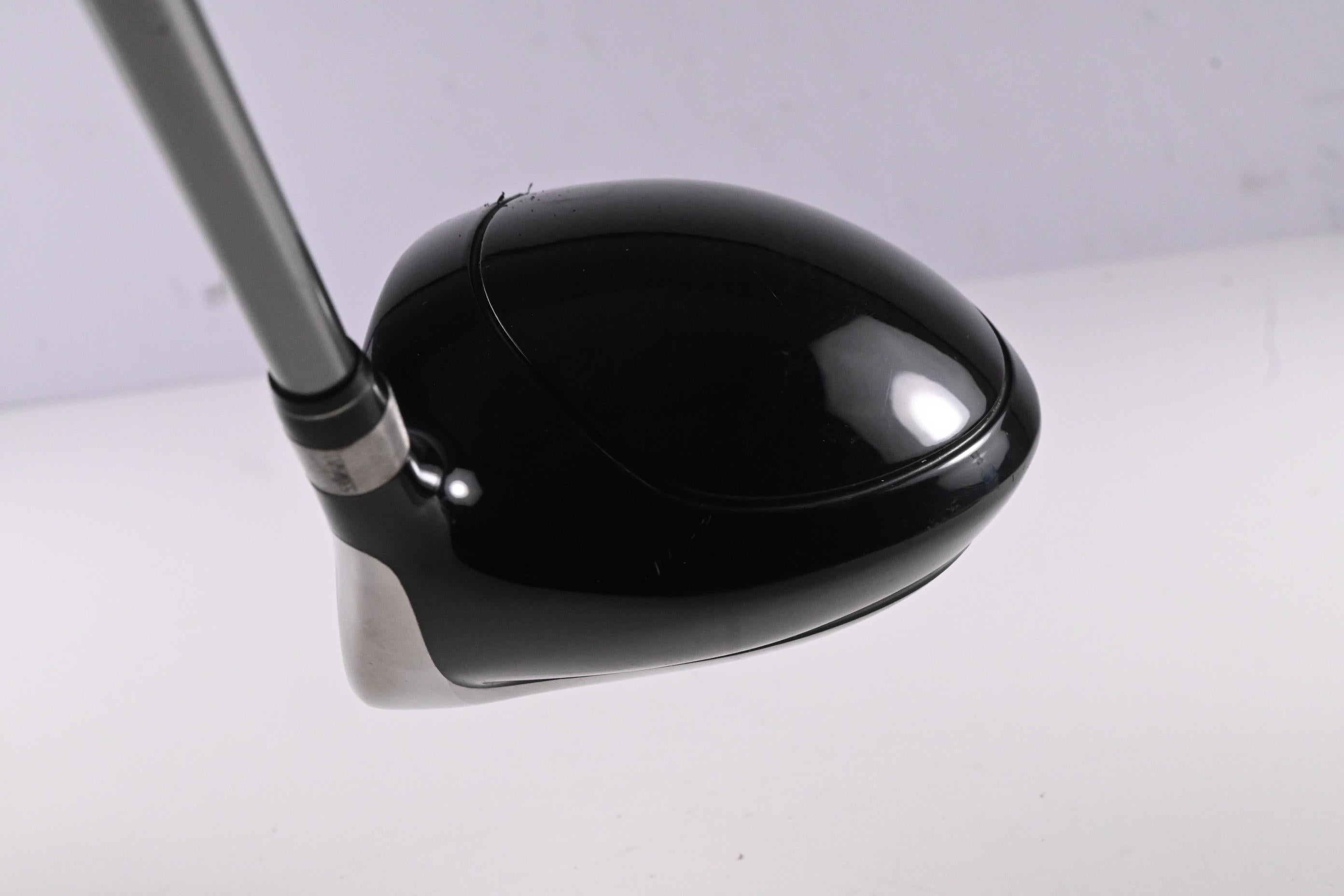 Taylormade XR-05 Driver / 10.5 Degree / Regular Flex  XR 05 Super Lite Shaft