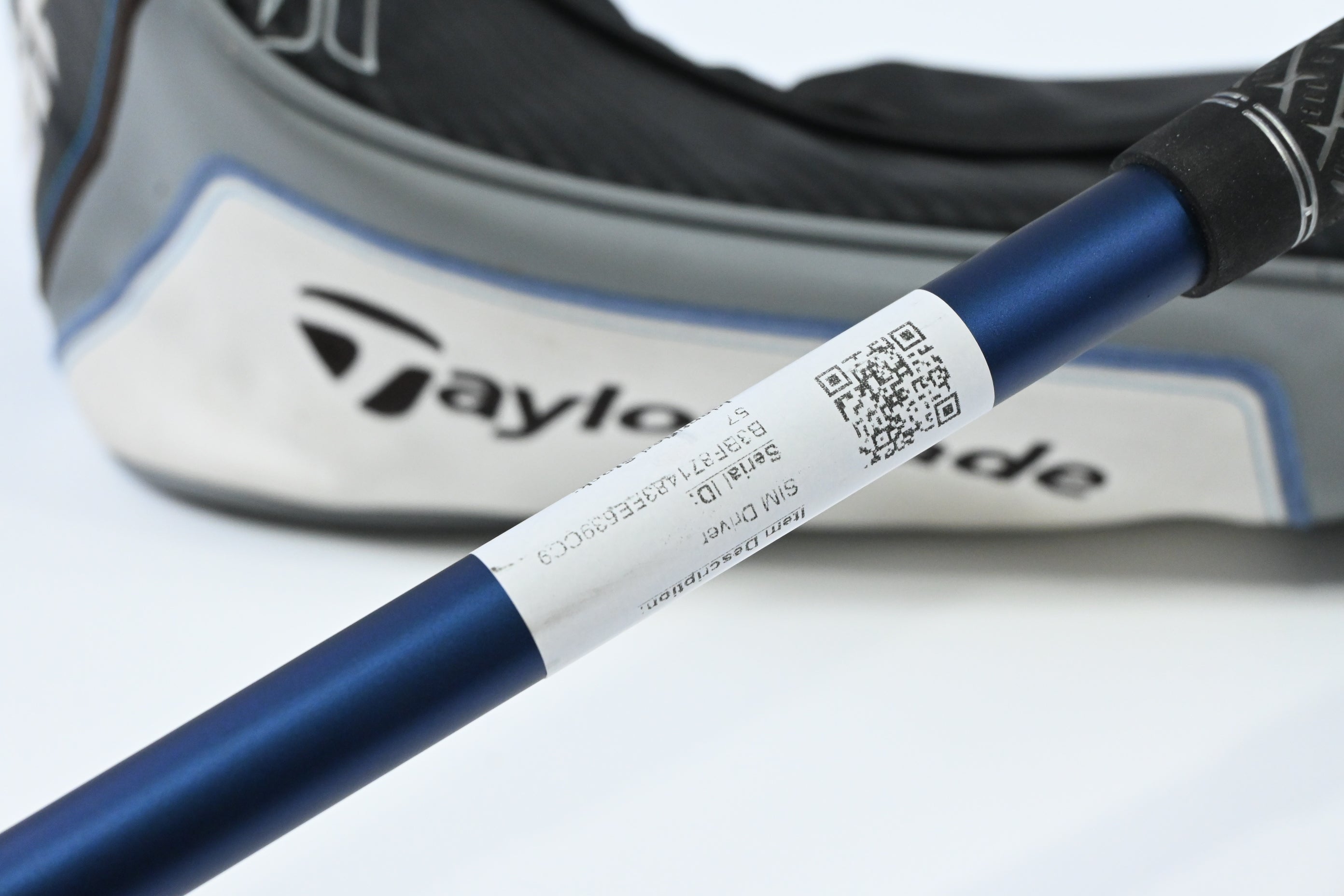 Taylormade SIM Driver / 9 Degree / Regular Flex Fujikura Ventus Blue 5 Shaft