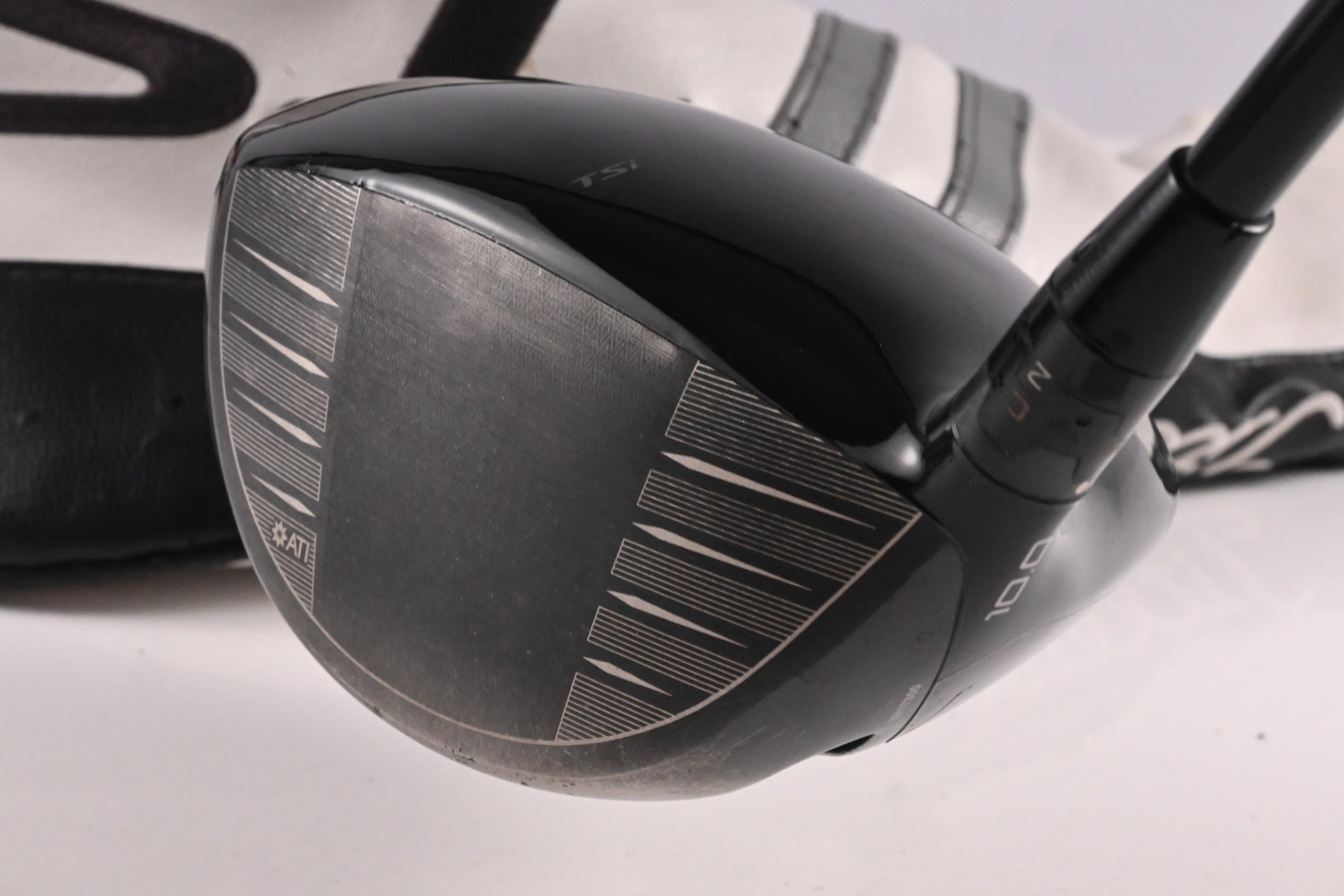 Titleist TSi3 Driver / 10 Degree / Stiff Flex Tensei AV Raw Blue 65 Shaft