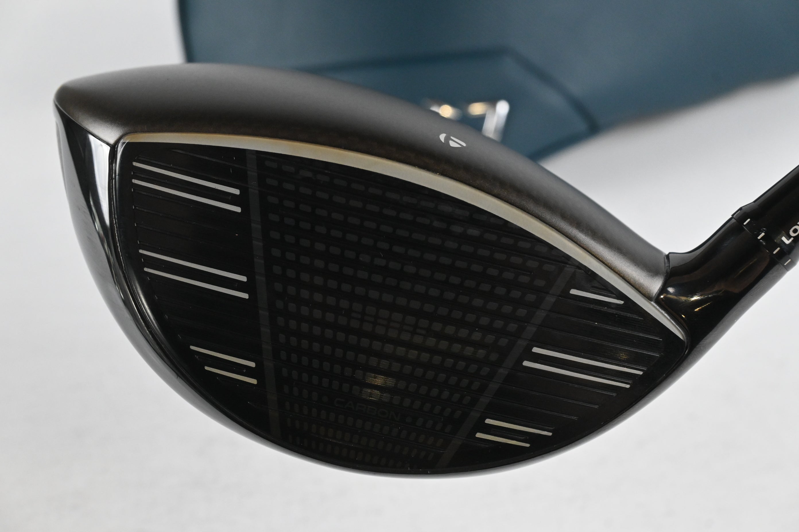 Taylormade Qi4D Driver / 9 Degree / Regular Flex Fujikura Ventus Blue 5 Shaft