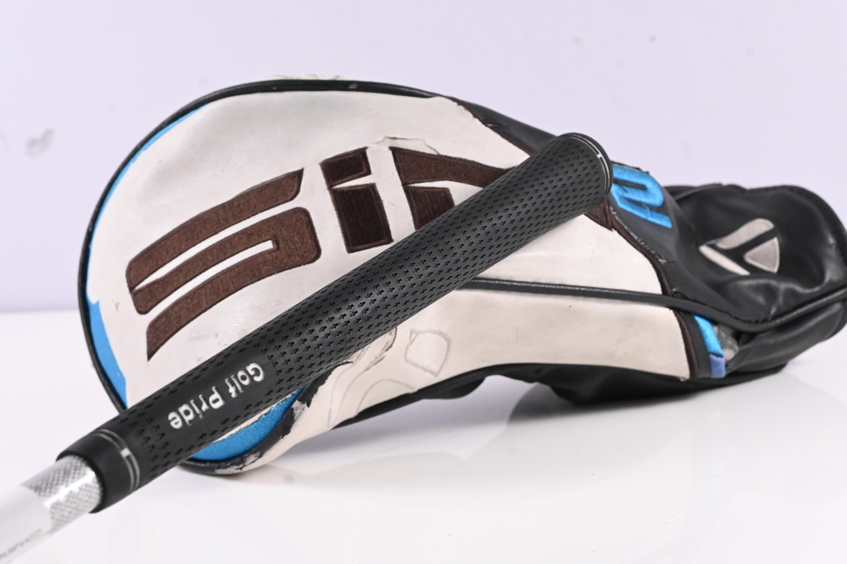 Taylormade SIM2 Driver / 9 Degree / Stiff Flex Tensei AV Blue 55 Shaft