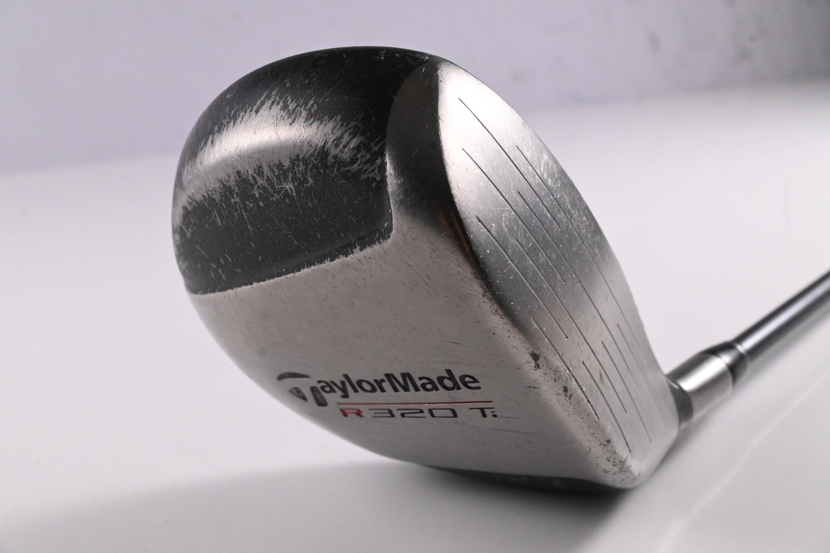 Taylormade 300 Ti Driver / 10.5 Degree / Regular Flex Taylormade Lite 80 Shaft
