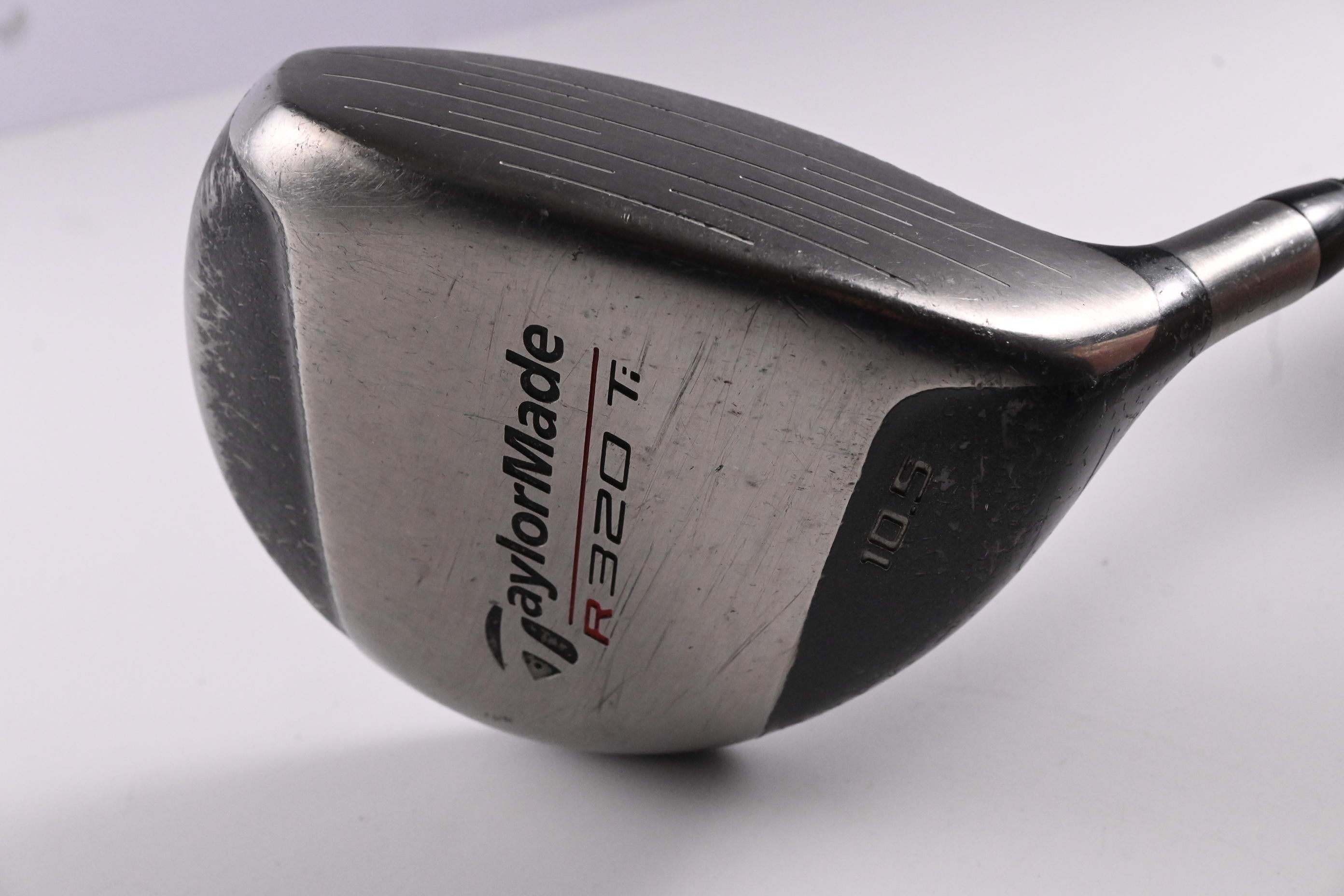 Taylormade 300 Ti Driver / 10.5 Degree / Regular Flex Taylormade Lite 80 Shaft
