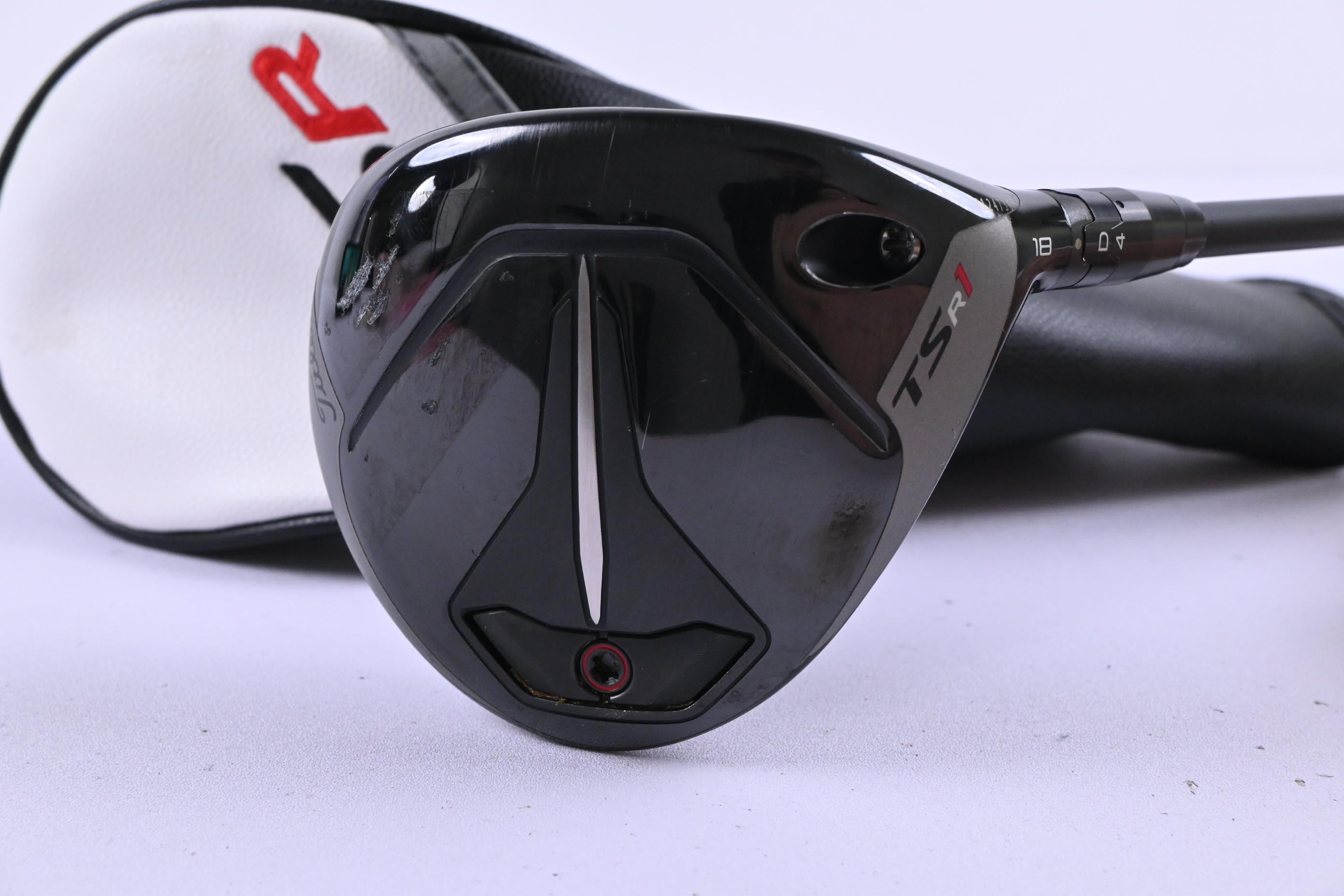Titleist TSR1 #5 Wood / 18 Degree / Regular Flex HZRDUS Gen4 Red CB 60 Shaft