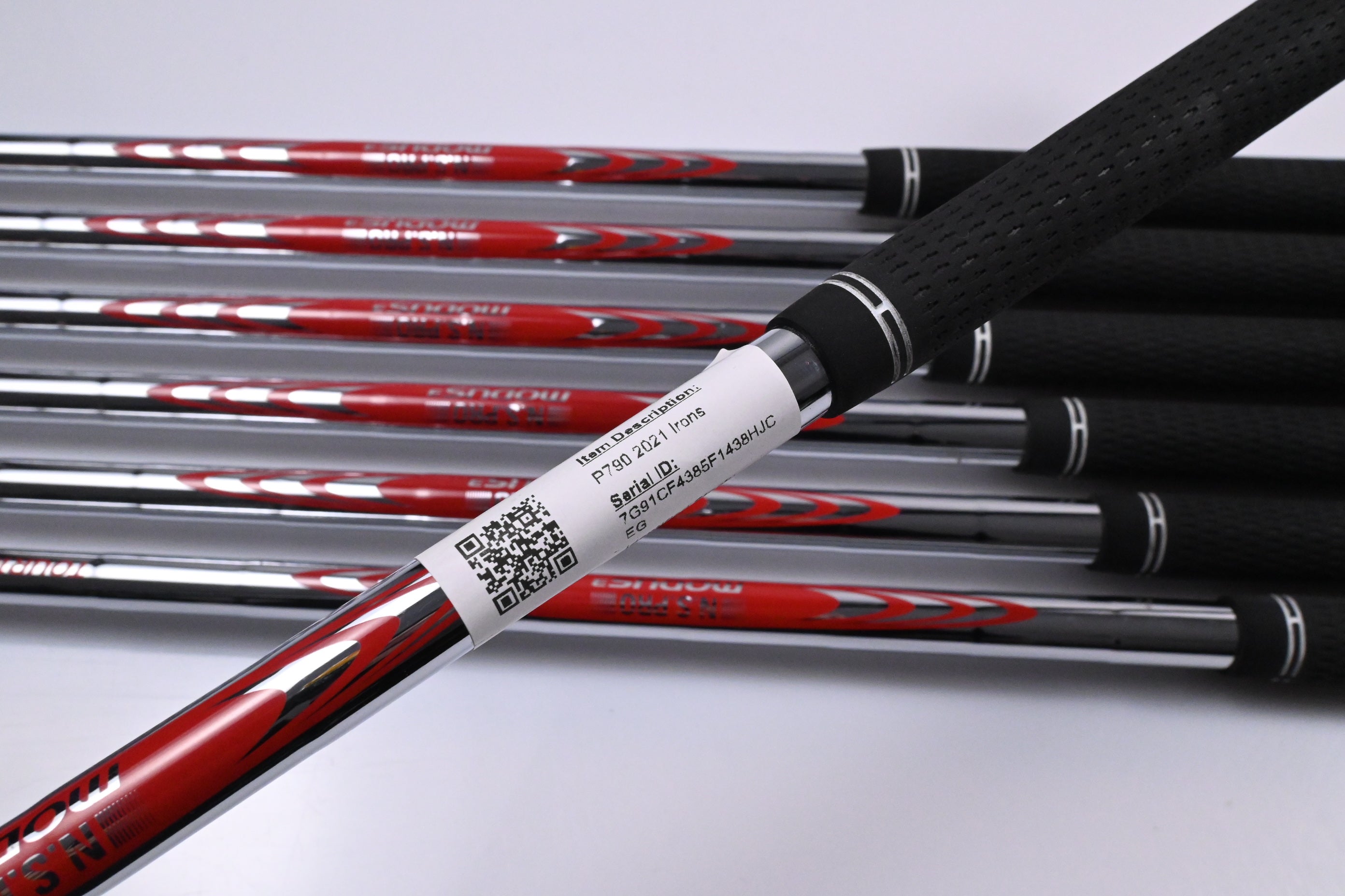 Taylormade P790 2021 Irons / 5-PW+GW / Regular Flex N.S.Pro Modus³ Tour 105