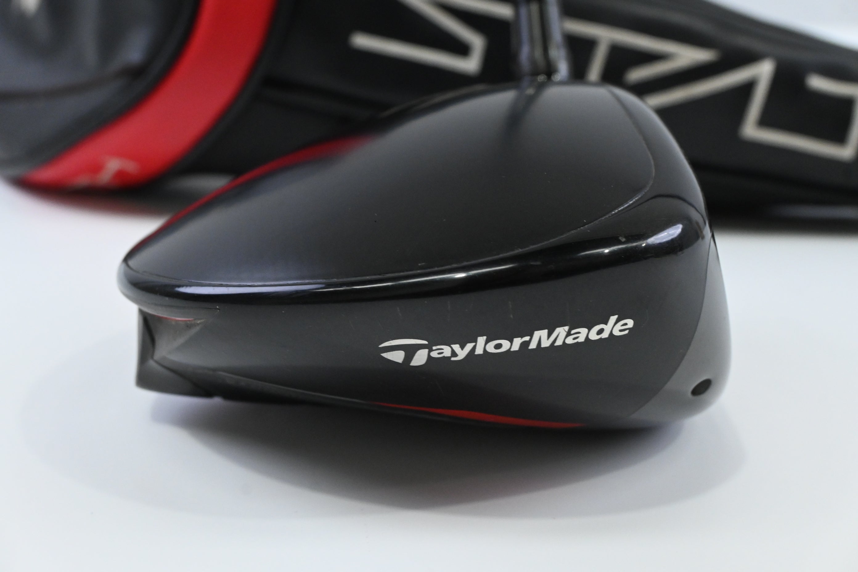 Taylormade Stealth HD Driver / 10.5 Degree / Regular Flex Fujikura Ventus Red 5