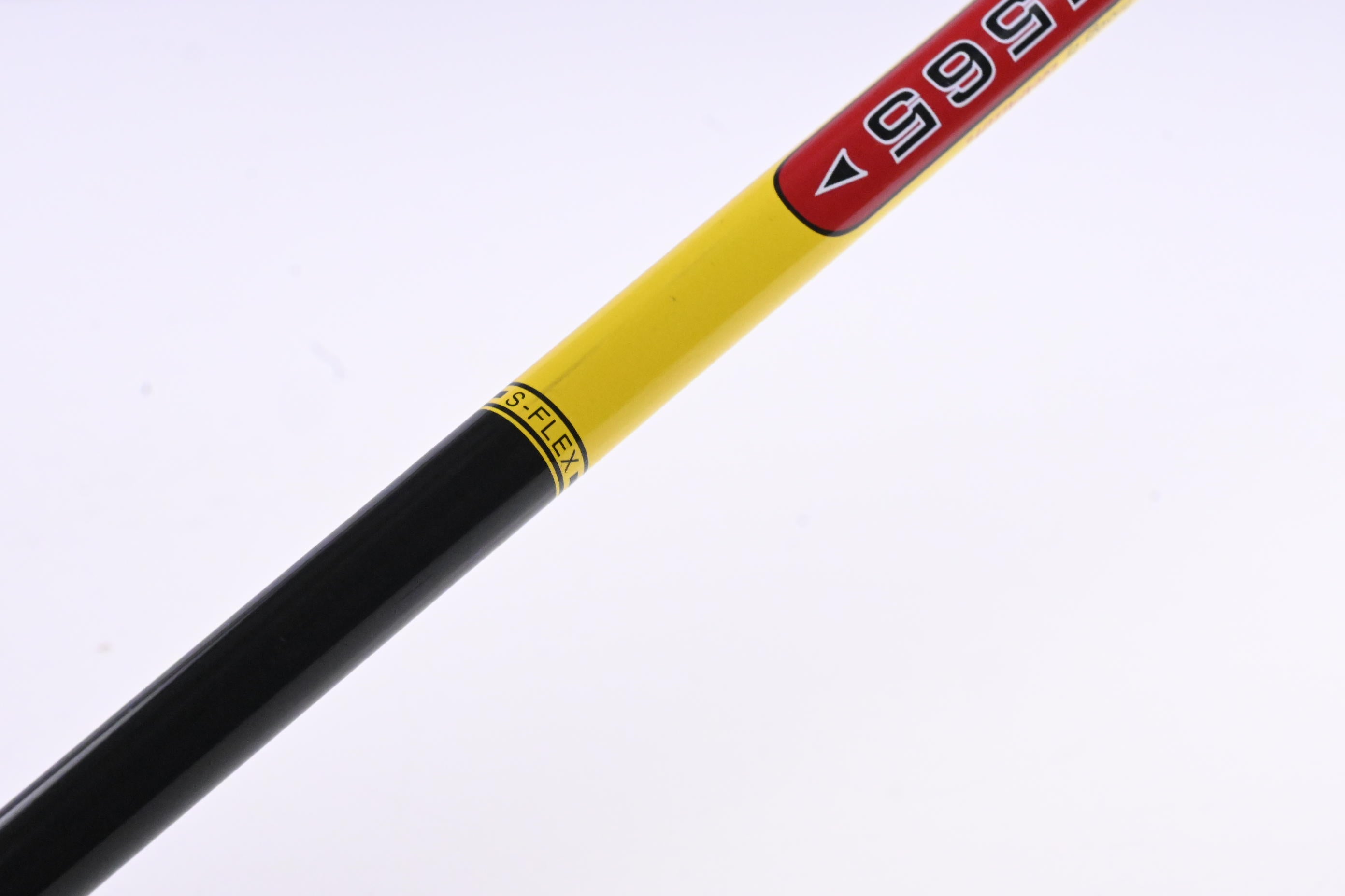 Titleist 975 J Driver / 9.5 Degree / Stiff Flex Grafalloy ProLite Pro 4565 Shaft