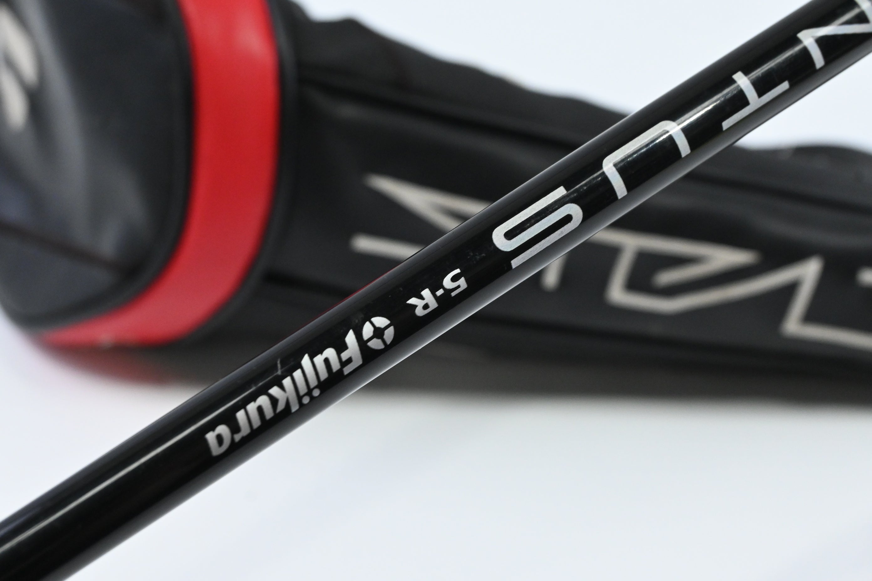 Taylormade Stealth HD Driver / 10.5 Degree / Regular Flex Fujikura Ventus Red 5