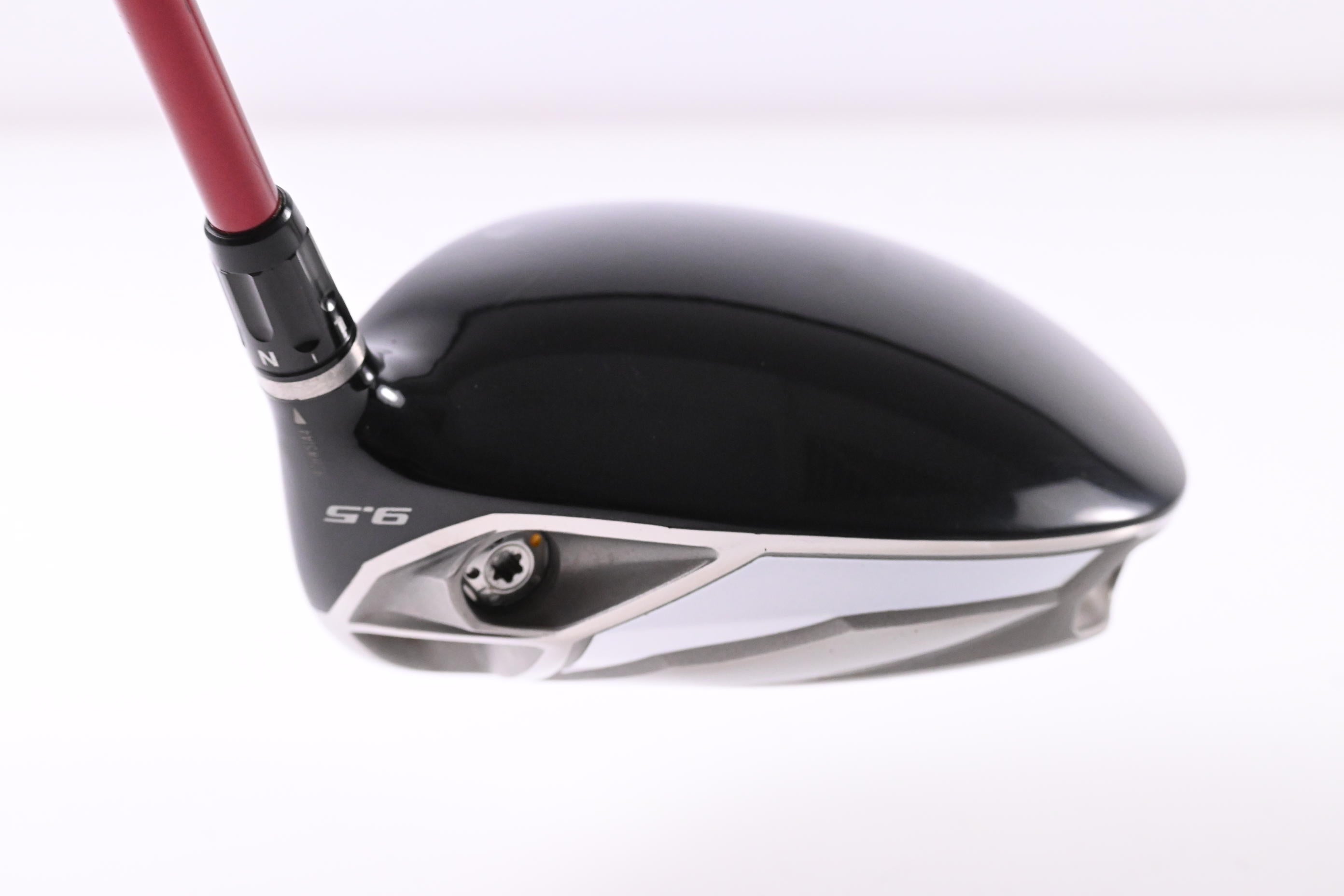 Taylormade R9 460 Driver / 9.5 Degree / Stiff Flex Fujikura Motore 65 Shaft