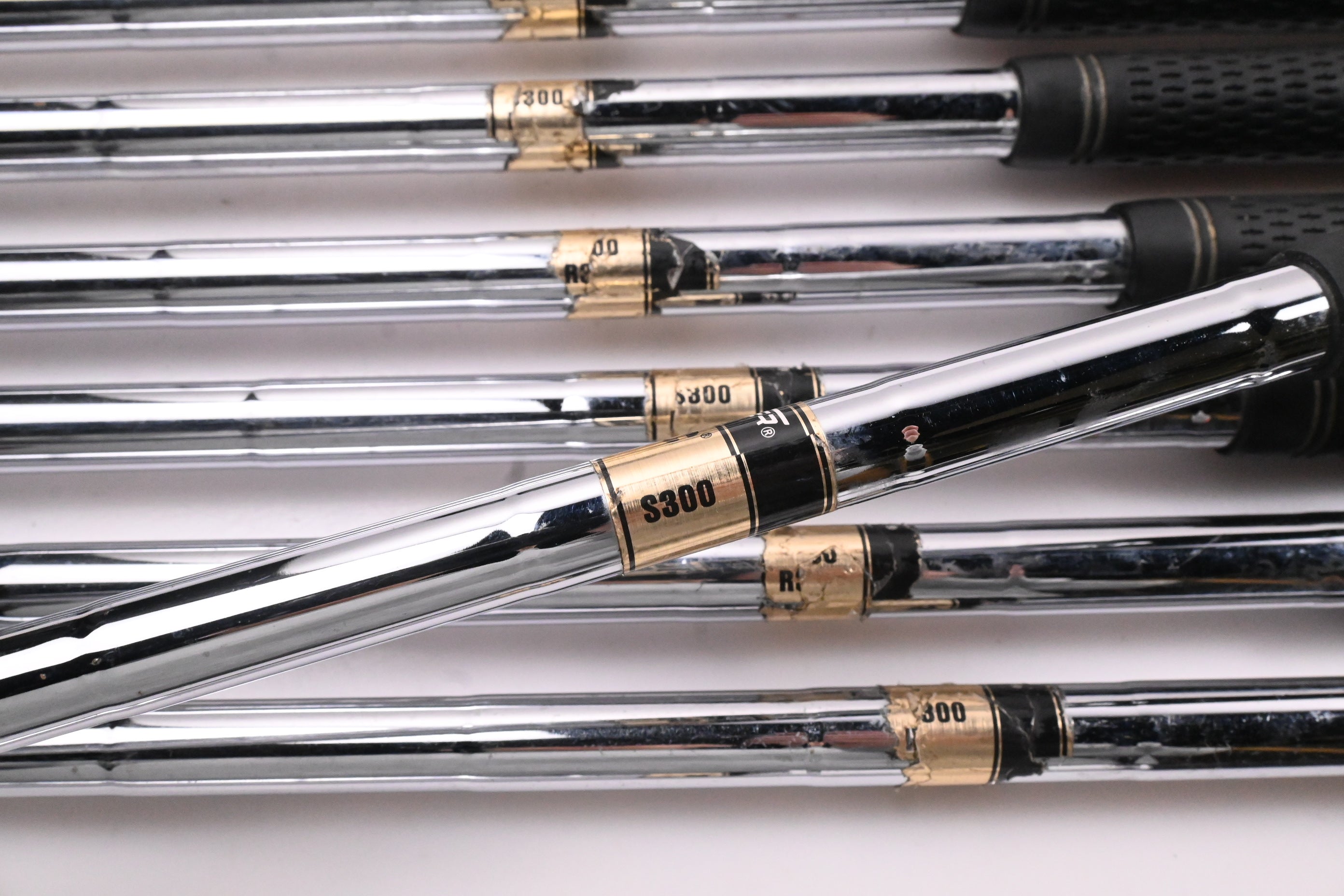 Mizuno MP-60 Irons / 3-PW / Regular Flex Dynamic Gold R300 Shafts