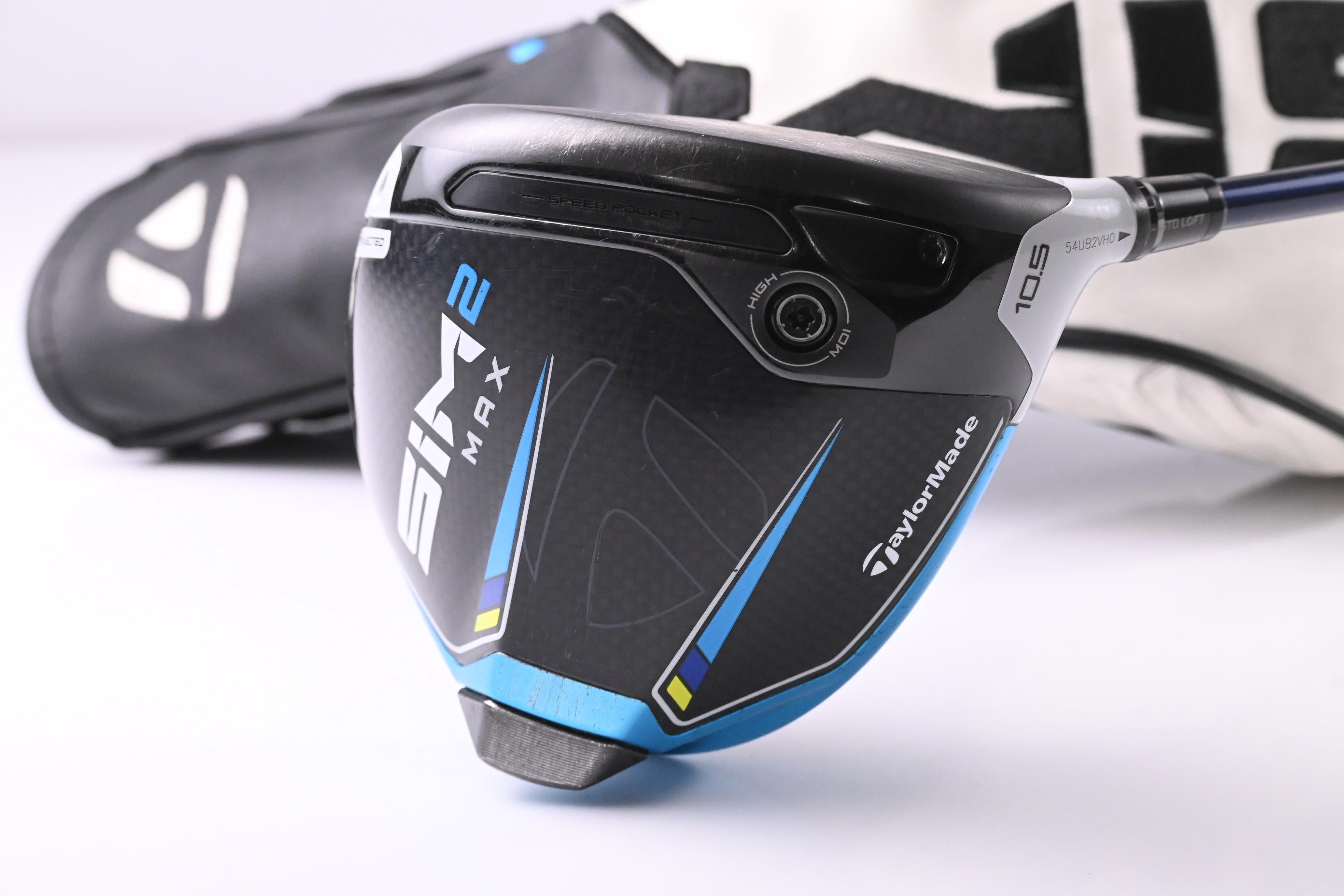 Taylormade SIM2 Max Driver / 10.5 Degree / Regular Flex Fujikura Ventus Blue 5
