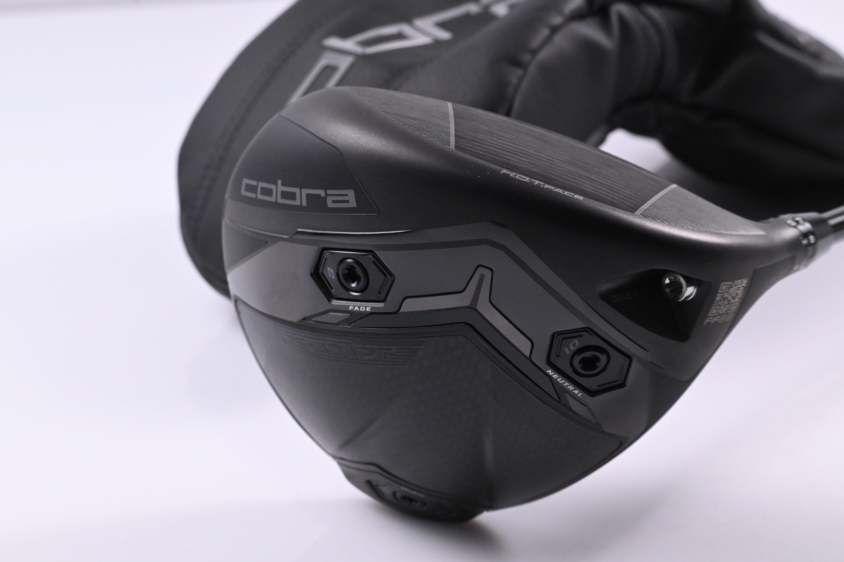 Cobra DS-Adapt LS Driver / 10.5 Degree / X-Flex Denali Black 60 Shaft