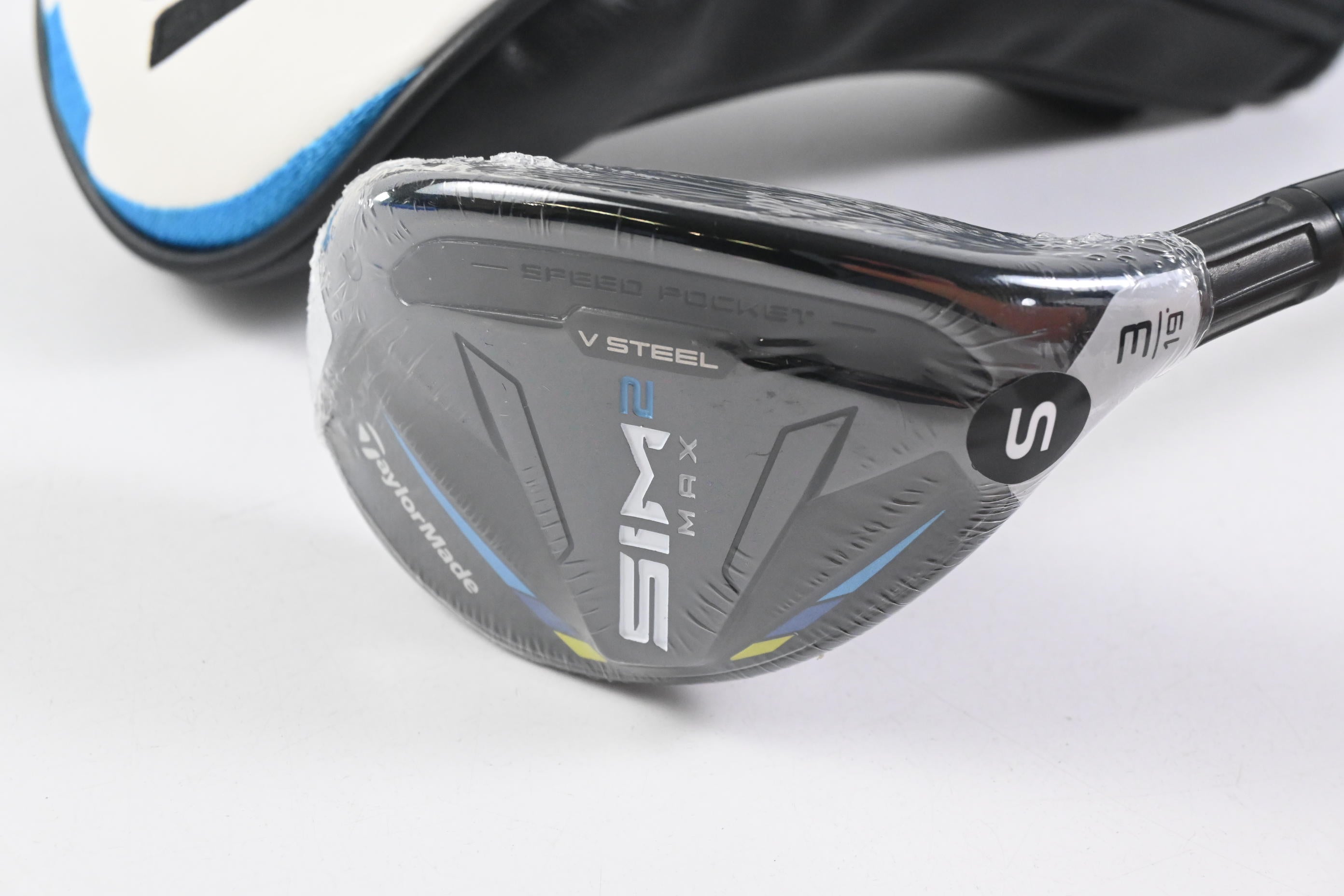 Taylormade SIM2 Max #3 Hybrid / 19 Degree / Stiff Flex Ventus Blue 7 Shaft