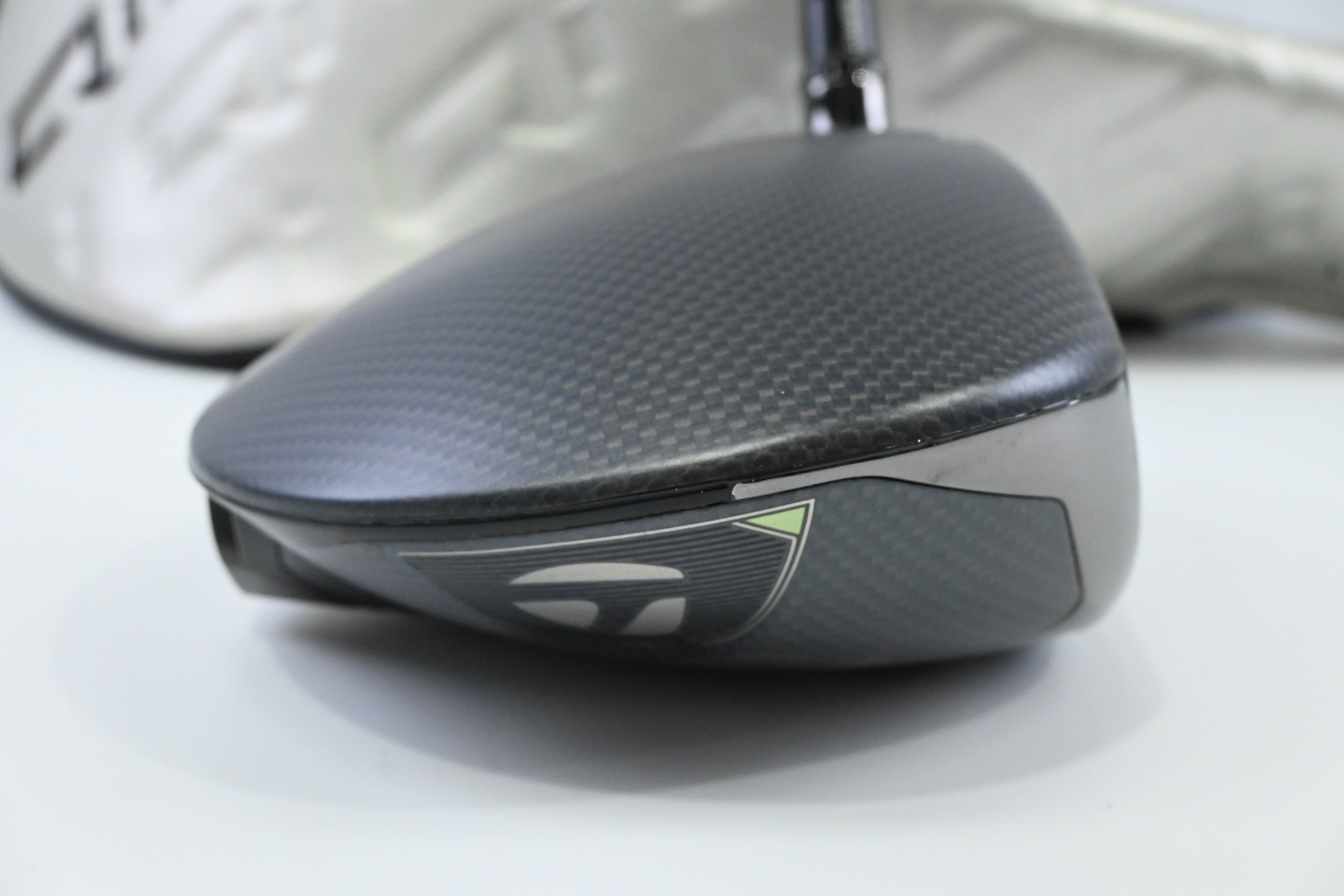 Taylormade Qi35 LS Driver / 9 Degree / Regular Flex Fujikura AirSpeeder 50 Shaft