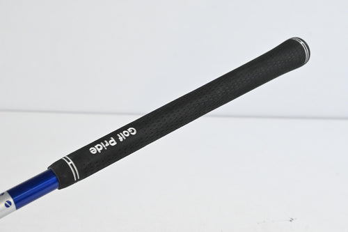Titleist 909 D3 Driver / 10.5 Degree / X-Flex Graphite Design YS-7+ Shaft