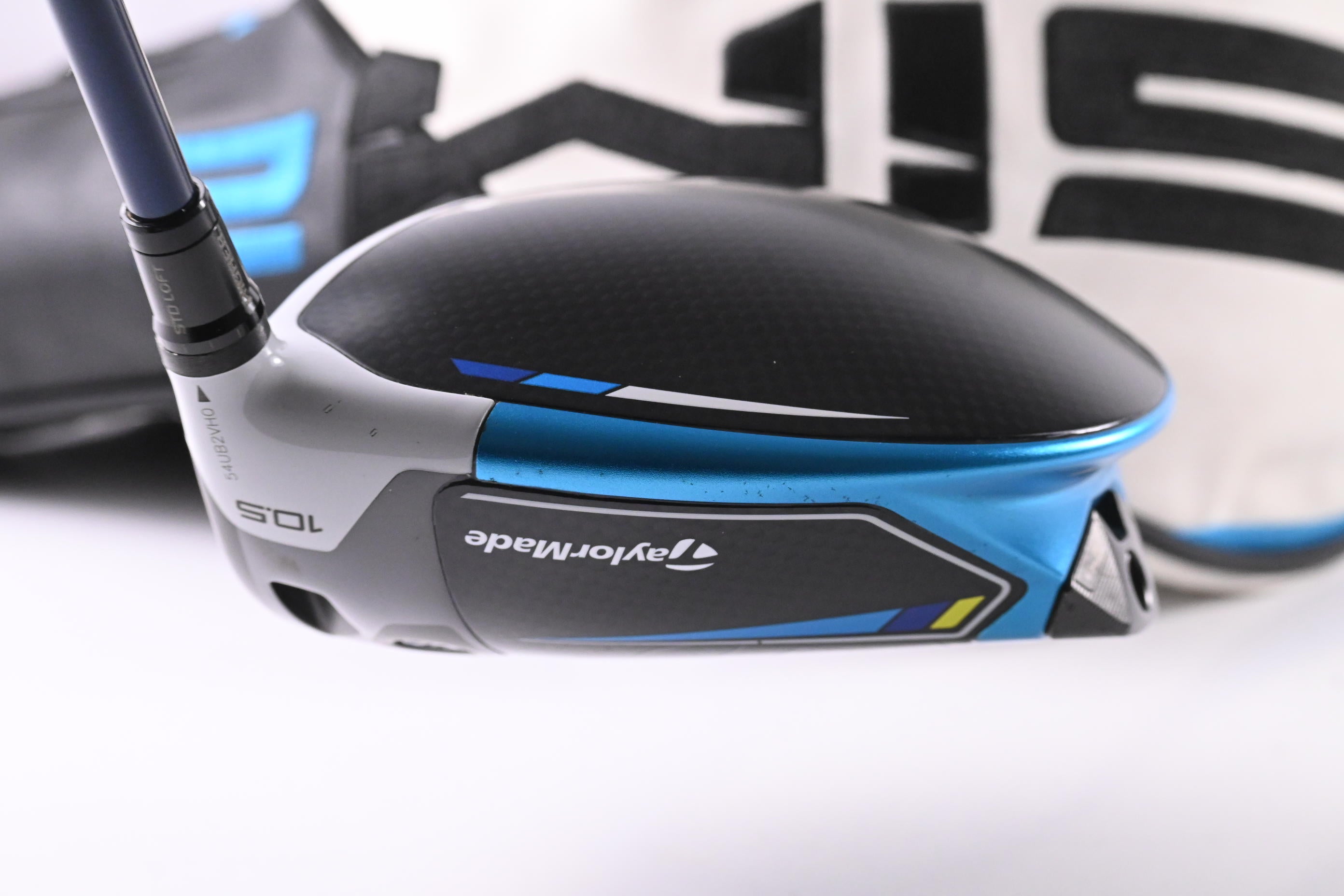 Taylormade SIM2 Max Driver / 10.5 Degree / Regular Flex Fujikura Ventus Blue 5