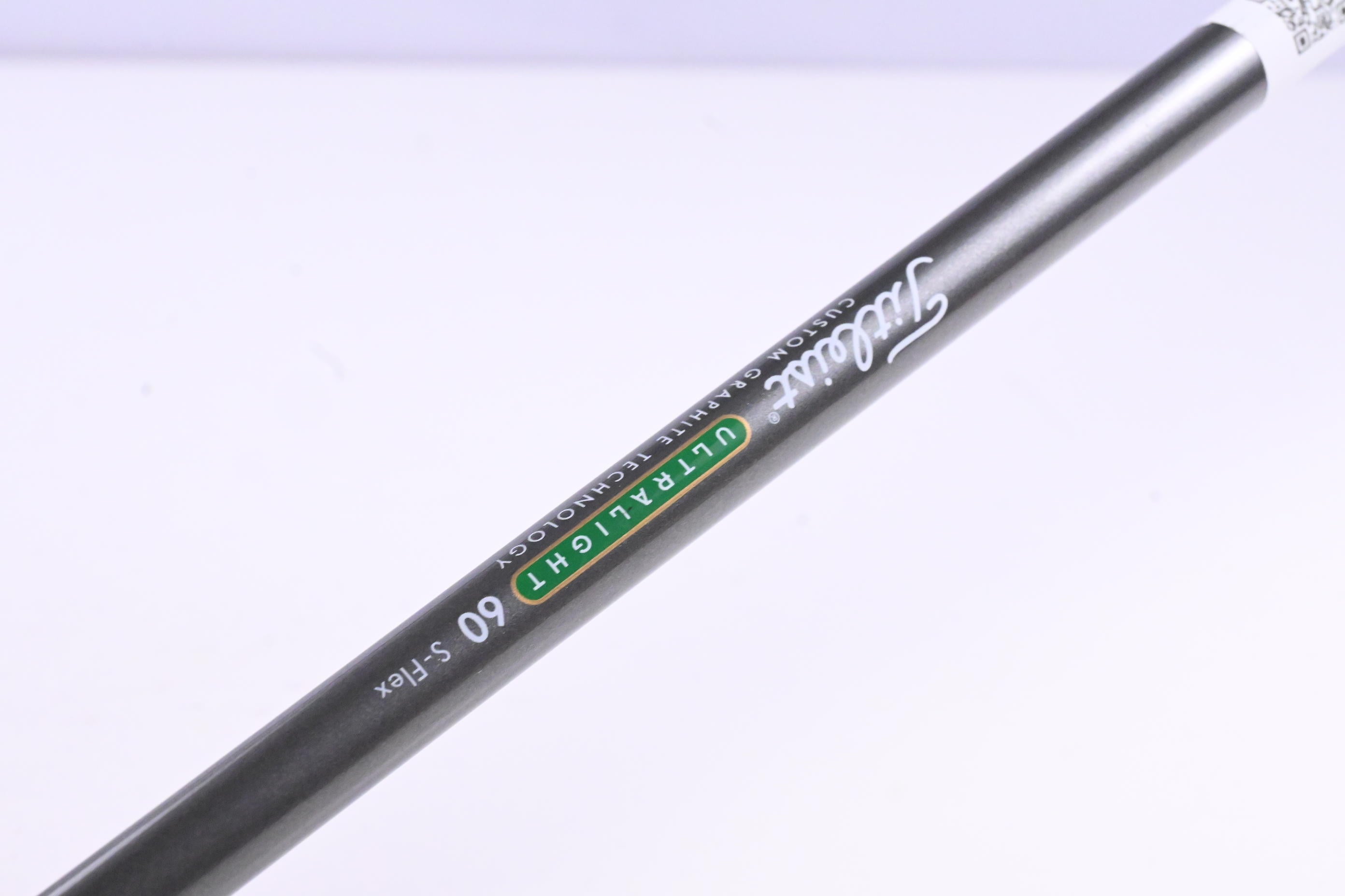 Titleist 975 J Driver / 9.5 Degree / Stiff Flex Titleist UltraLite 60 Shaft