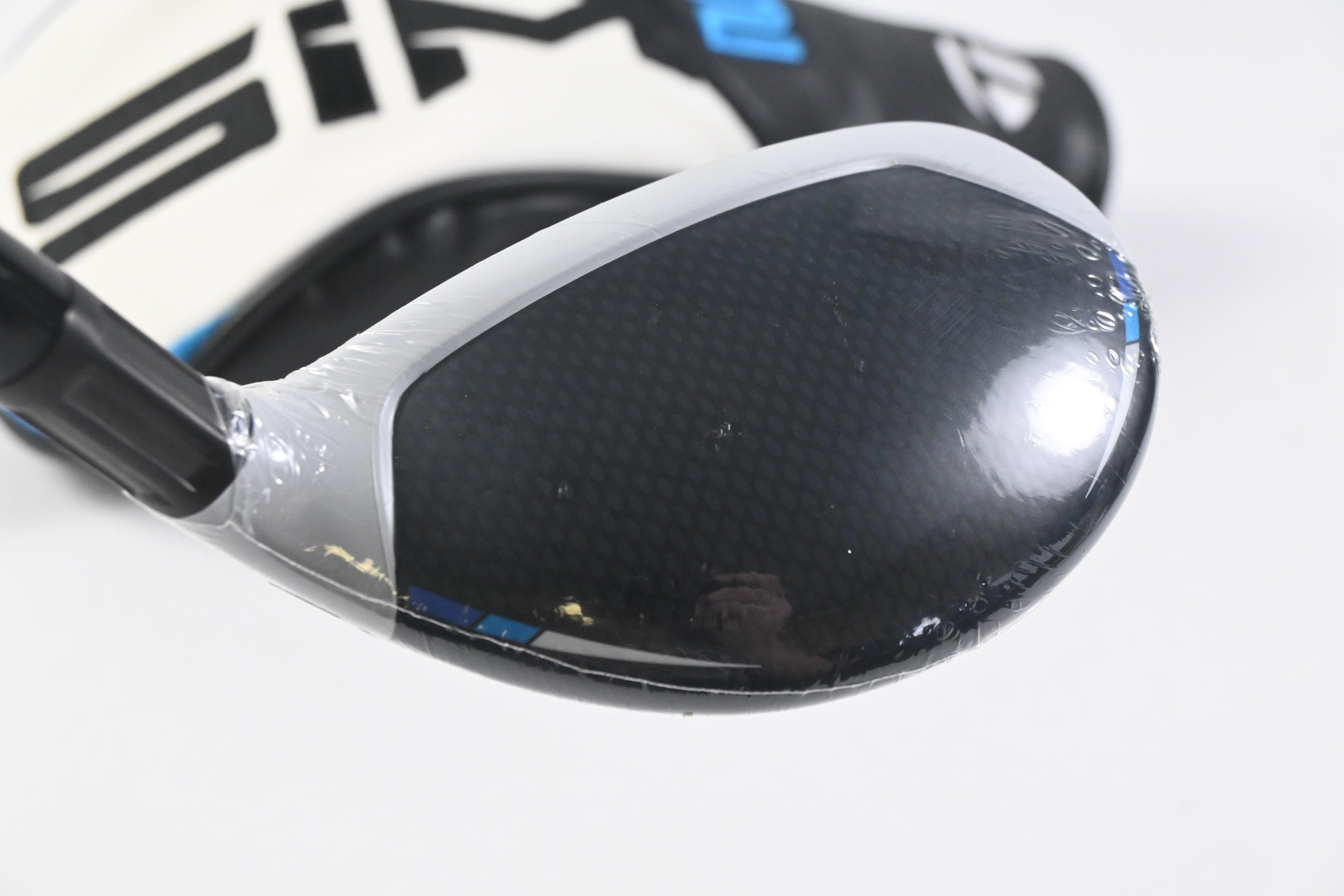 Taylormade SIM2 Max #3 Hybrid / 19 Degree / Stiff Flex Ventus Blue 7 Shaft