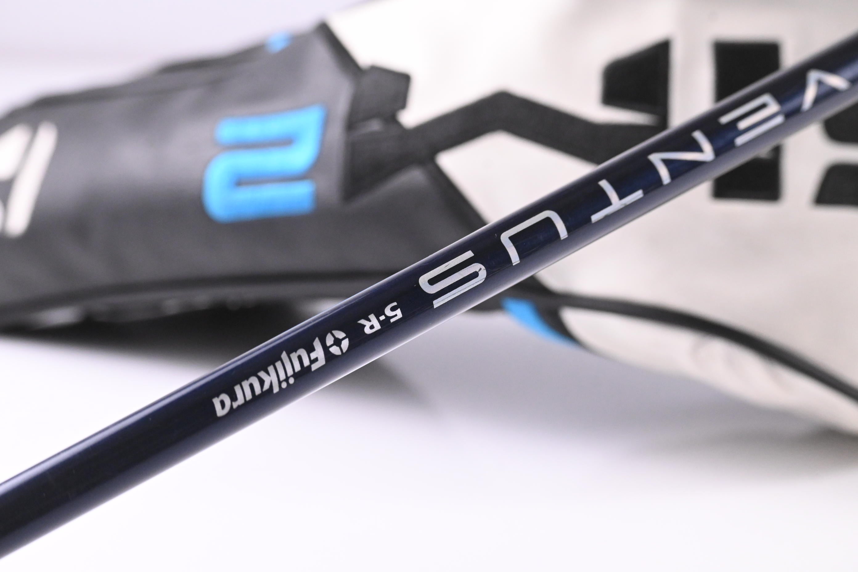 Taylormade SIM2 Max Driver / 10.5 Degree / Regular Flex Fujikura Ventus Blue 5
