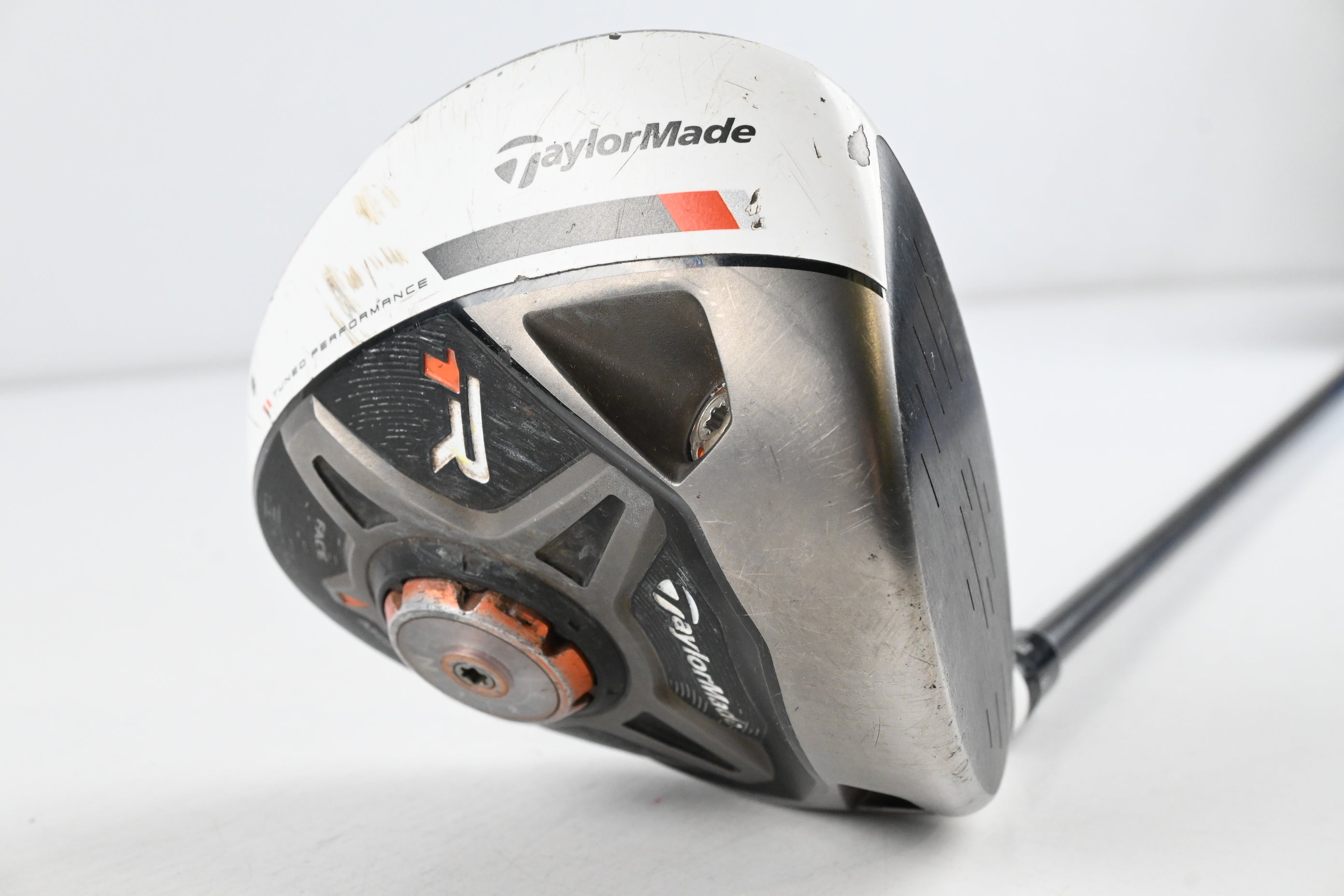 Taylormade R1 Driver / 11.5 Degree / Regular Flex Aldila RIP Phenom 65 Shaft