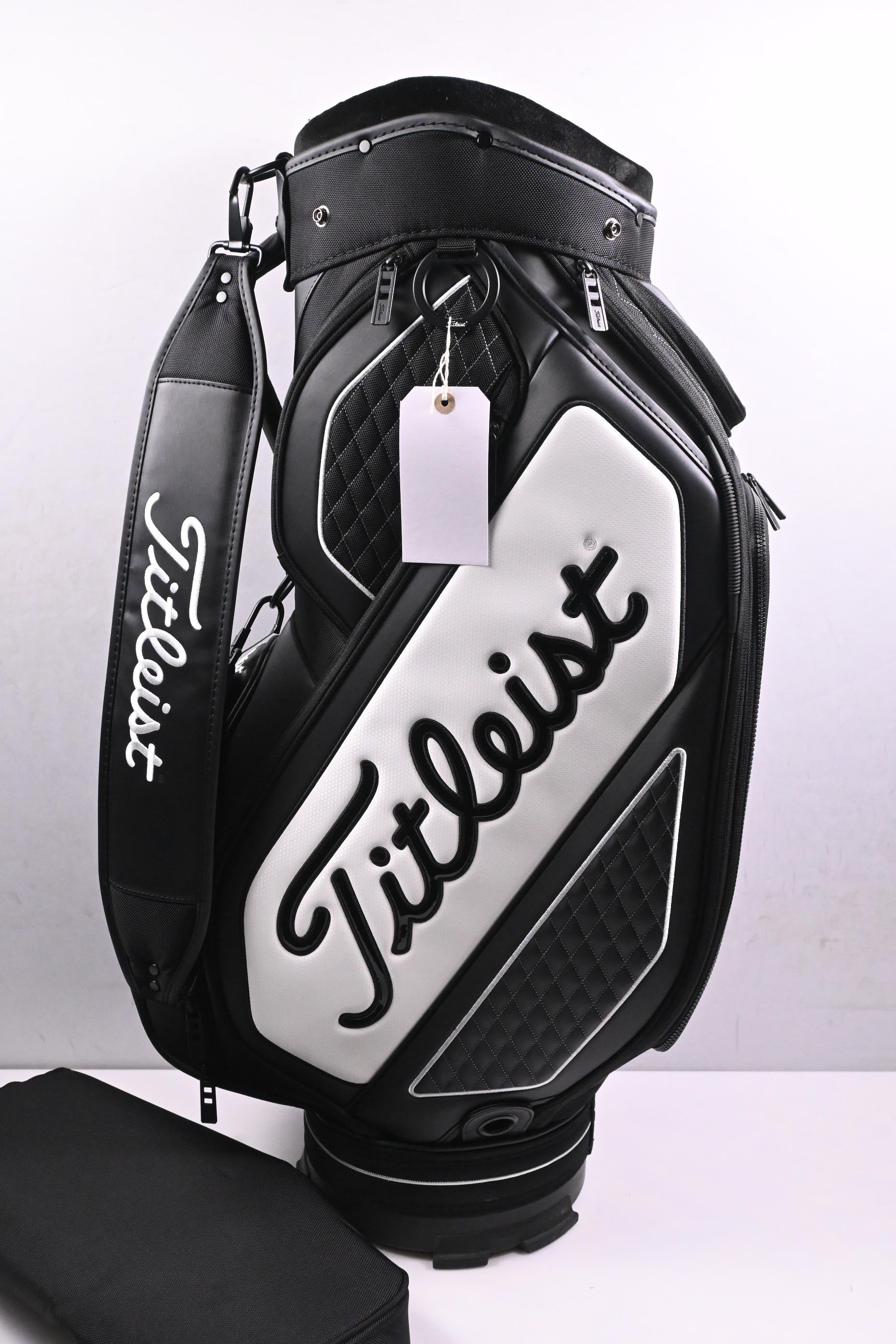 Titleist Midsize Tour Bag / 6-Way Divider / Black, White